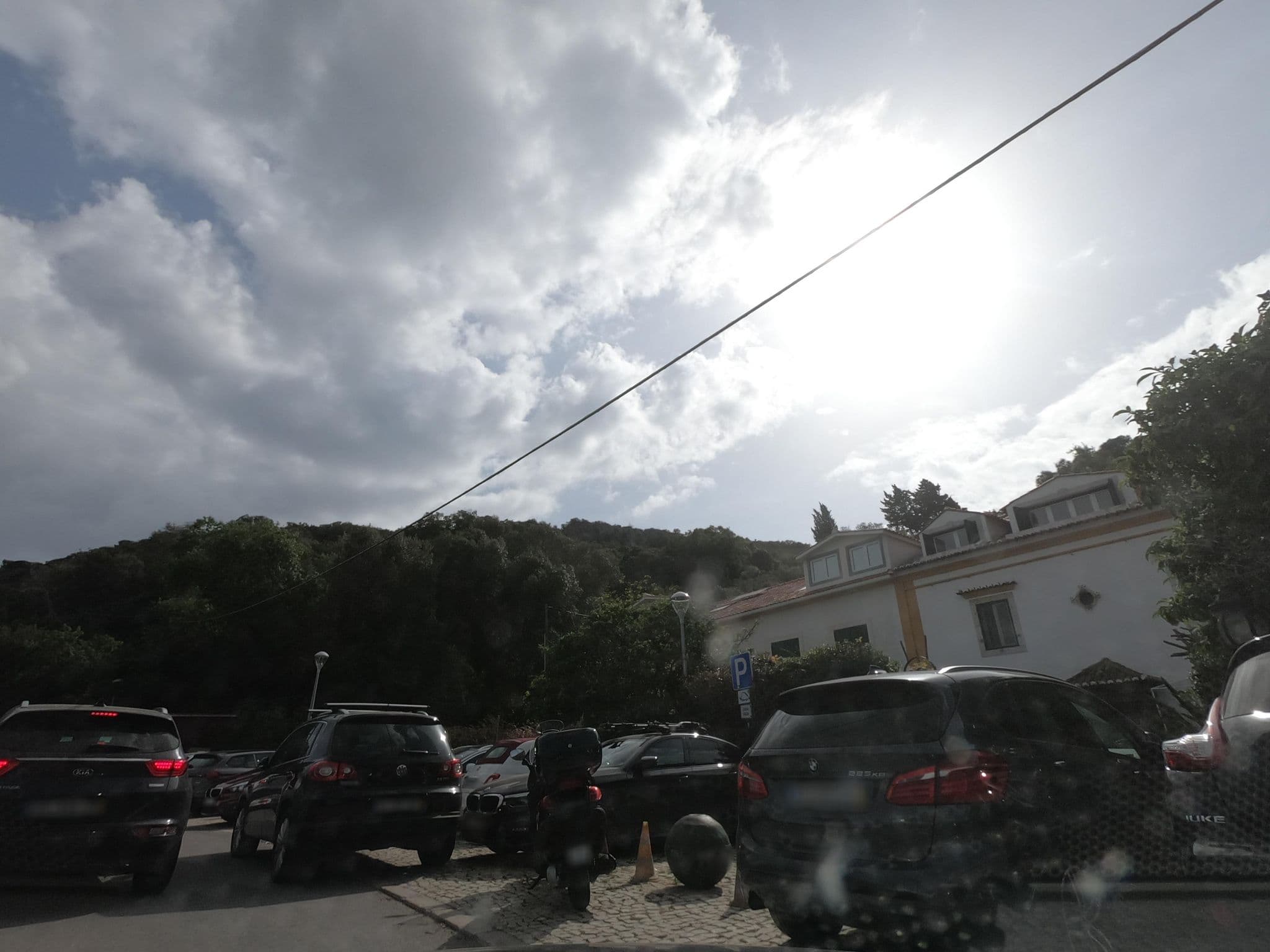 Street view near Casa da Adôa, Azeitão — © filohipo (CC BY-SA · Mapillary)