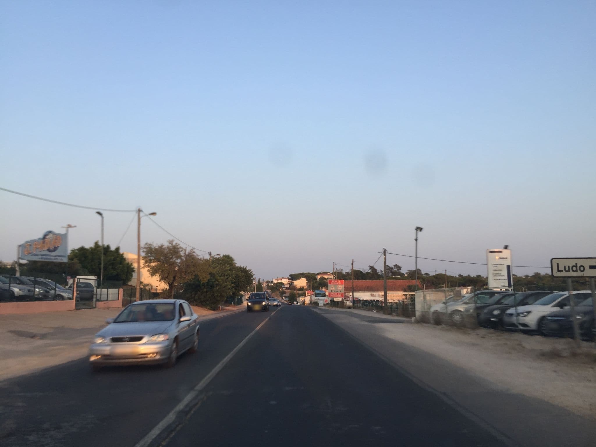 Street view near Quinta da Farroba, Almancil — © ptmap (CC BY-SA · Mapillary)