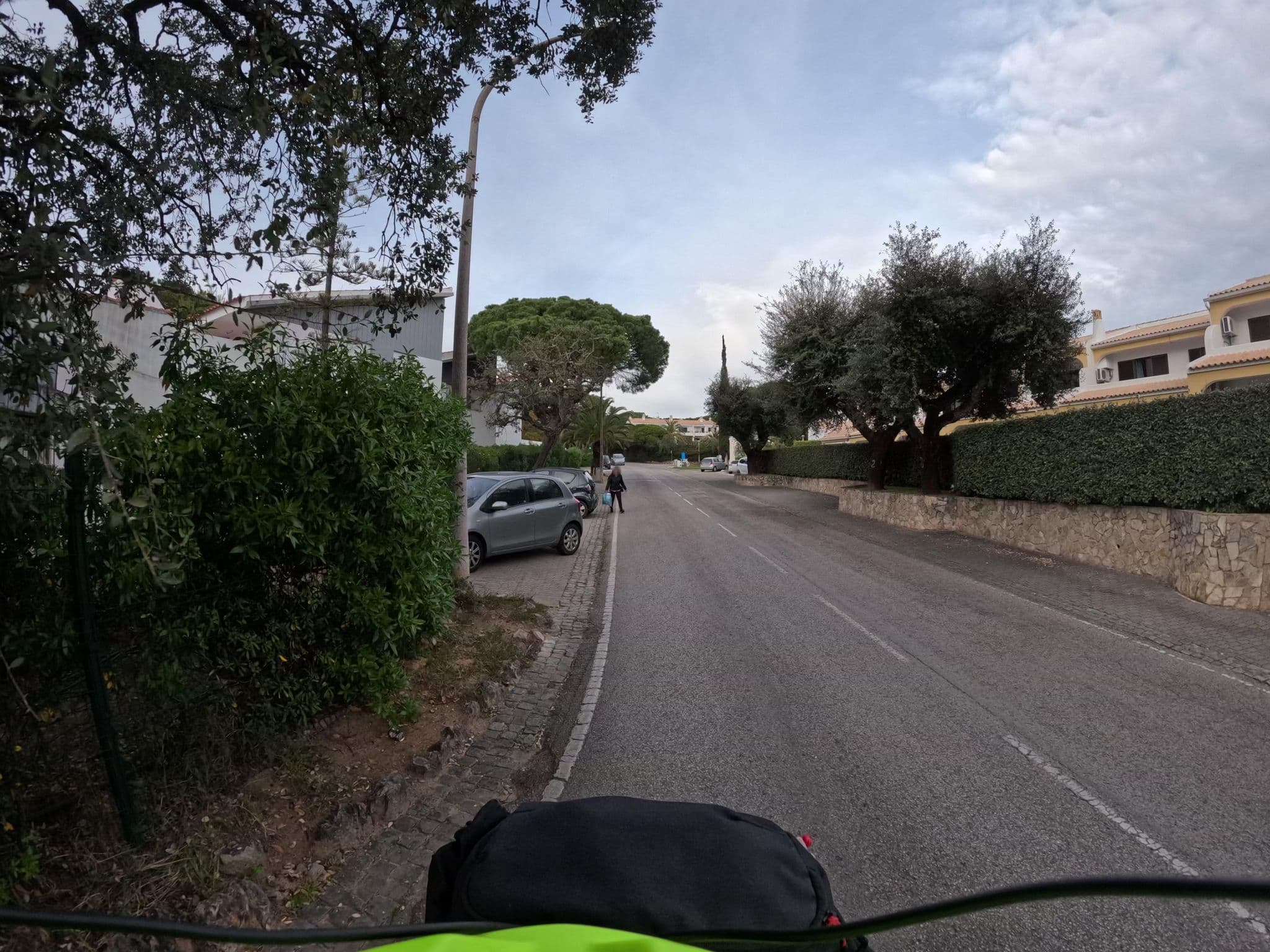 Street view near Aldeamento Golférias, Quarteira — © claudiop (CC BY-SA · Mapillary)