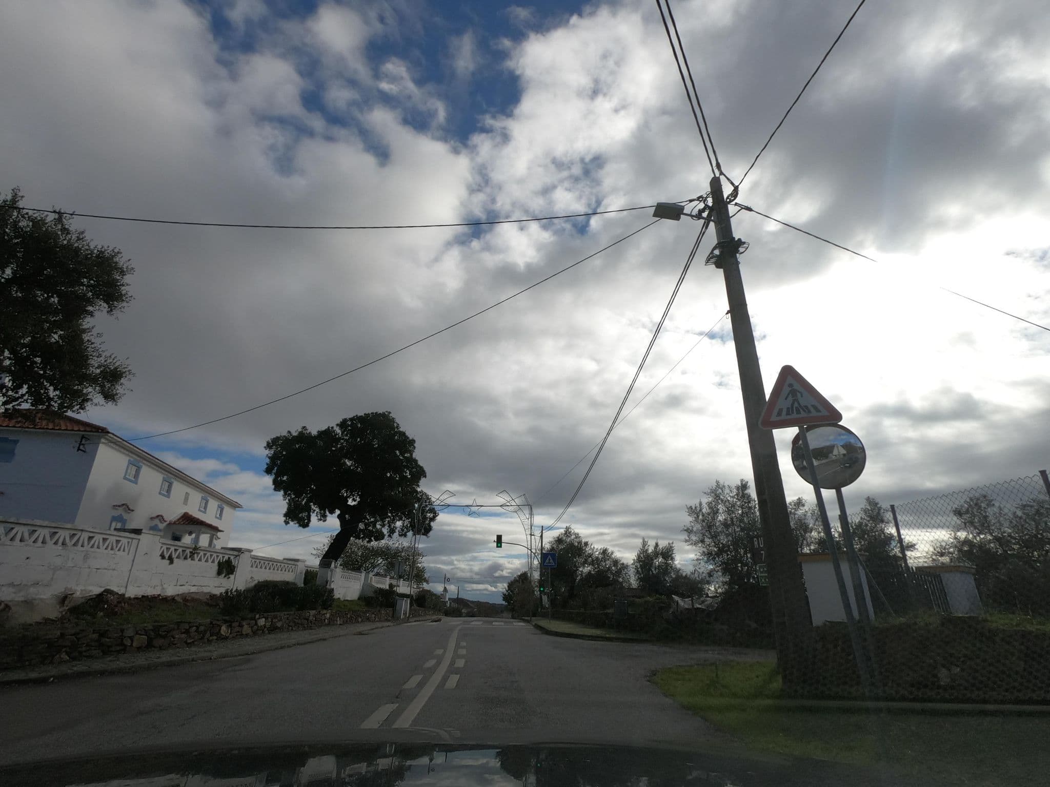 Street view near Foro dos Fidalgos, Redondo — © filohipo (CC BY-SA · Mapillary)
