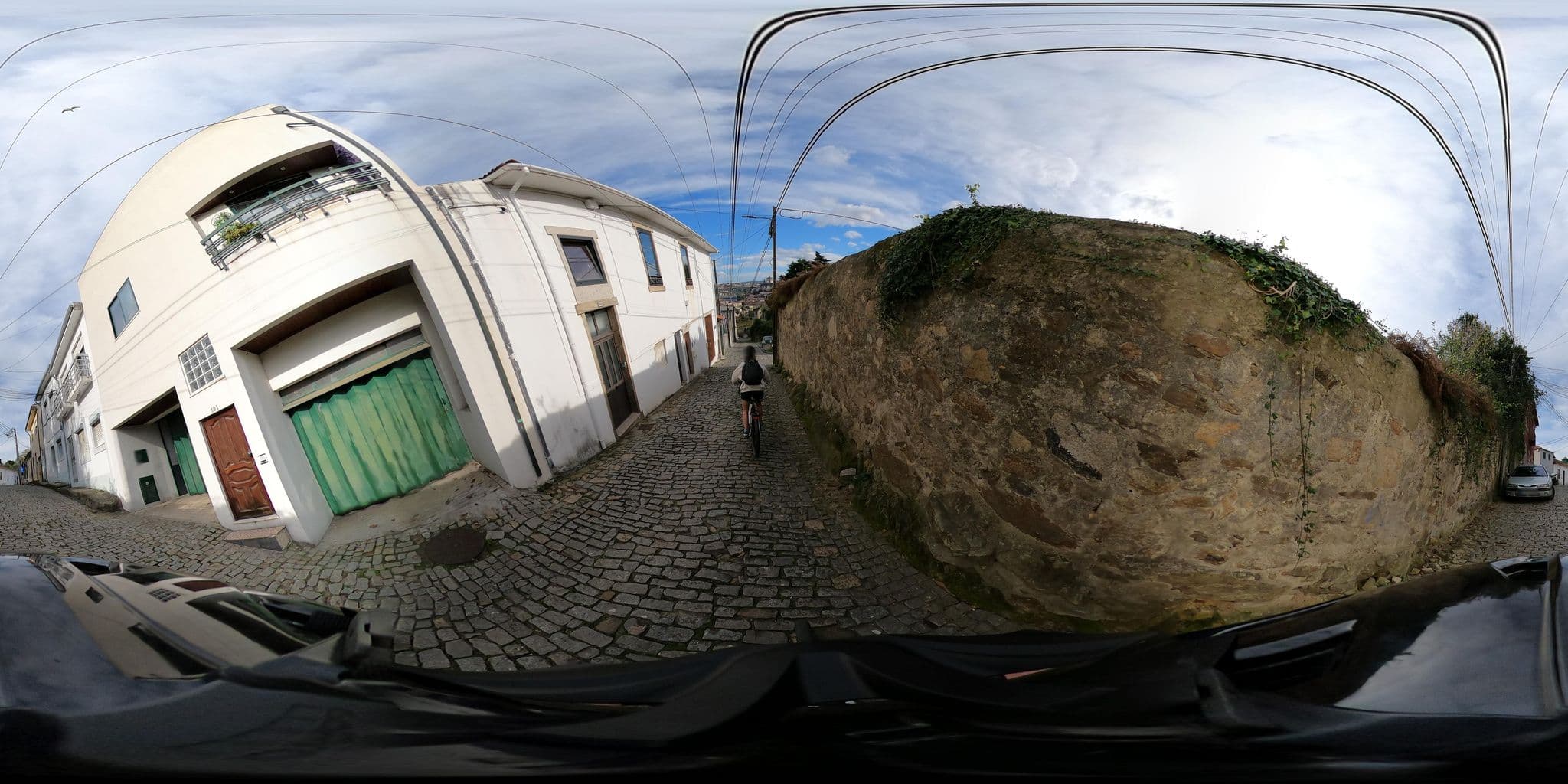 Street view near Blue River Apartments, Vila Nova de Gaia — © GLocatelli (CC BY-SA · Mapillary)