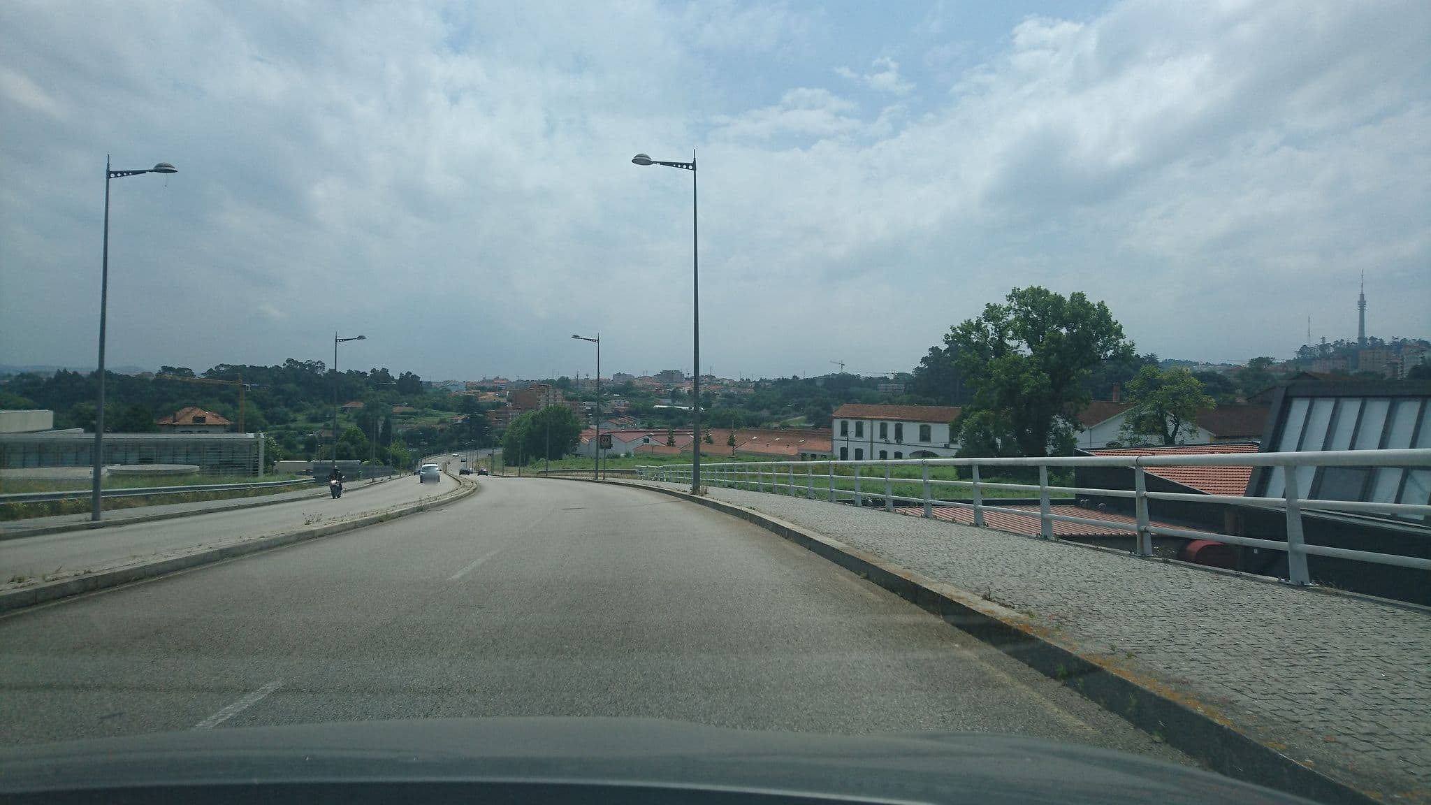Street view near Ruben’s Hotel, Vila Nova de Gaia — © labrarite (CC BY-SA · Mapillary)