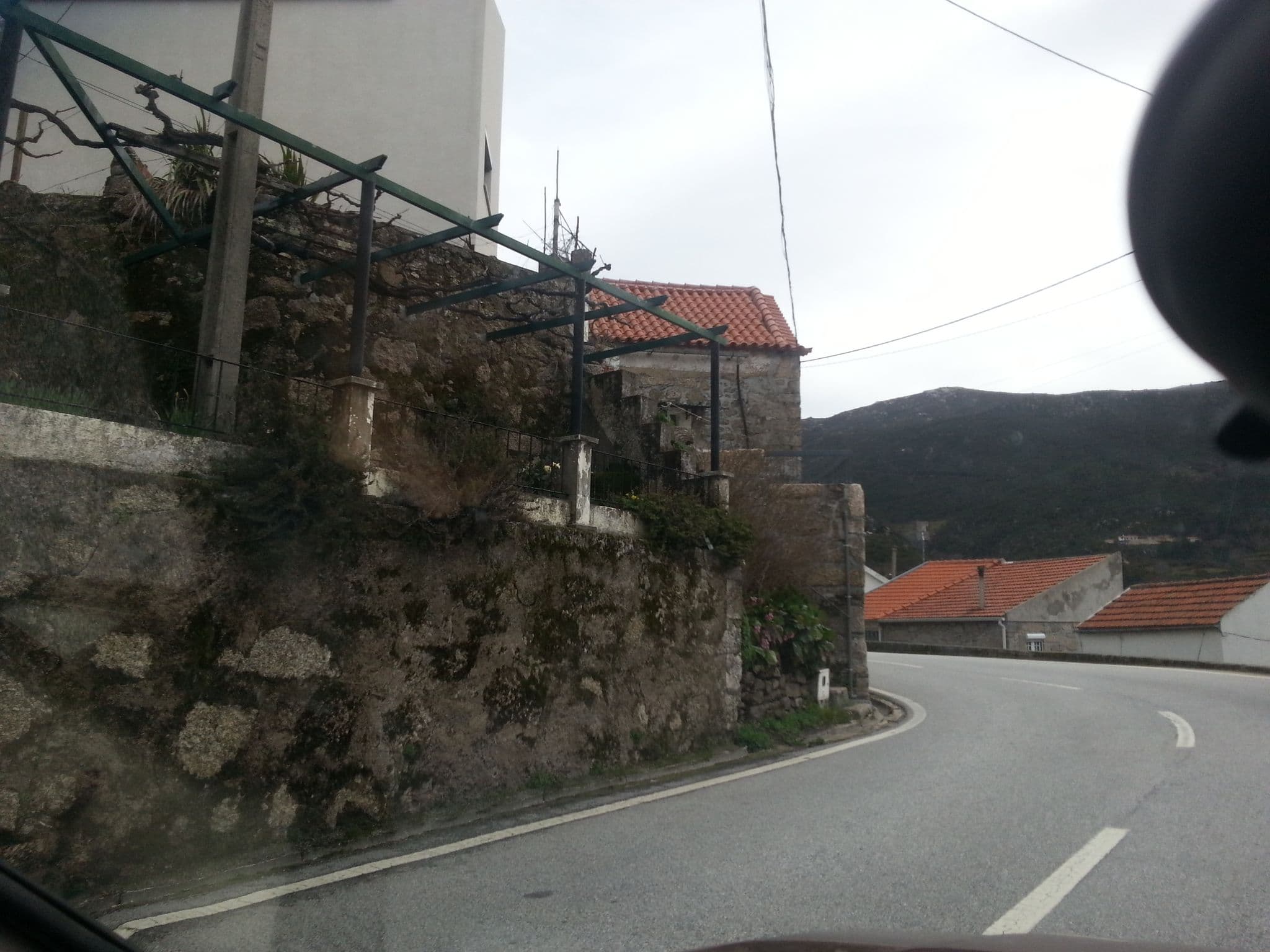 Street view near Casas de Valezim, São Romão — © ozflor (CC BY-SA · Mapillary)