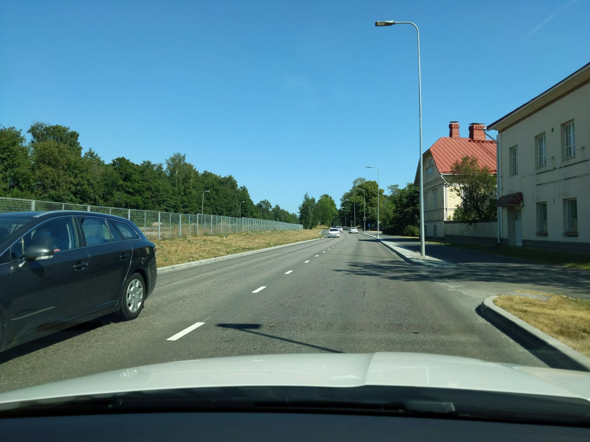 Street view near Hangon Majatalo, Hanko — © Korpivaellus (CC BY-SA · Mapillary)