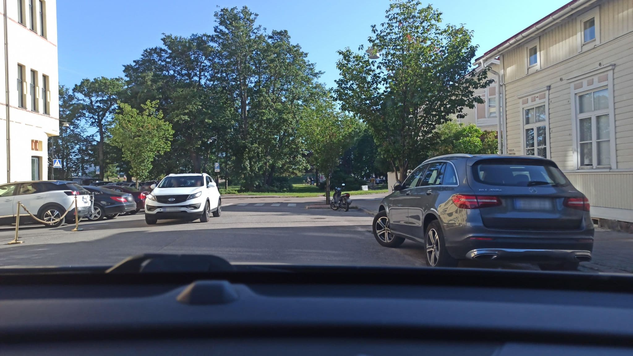 Street view near Hotel Regatta, Hanko — © Larma (CC BY-SA · Mapillary)