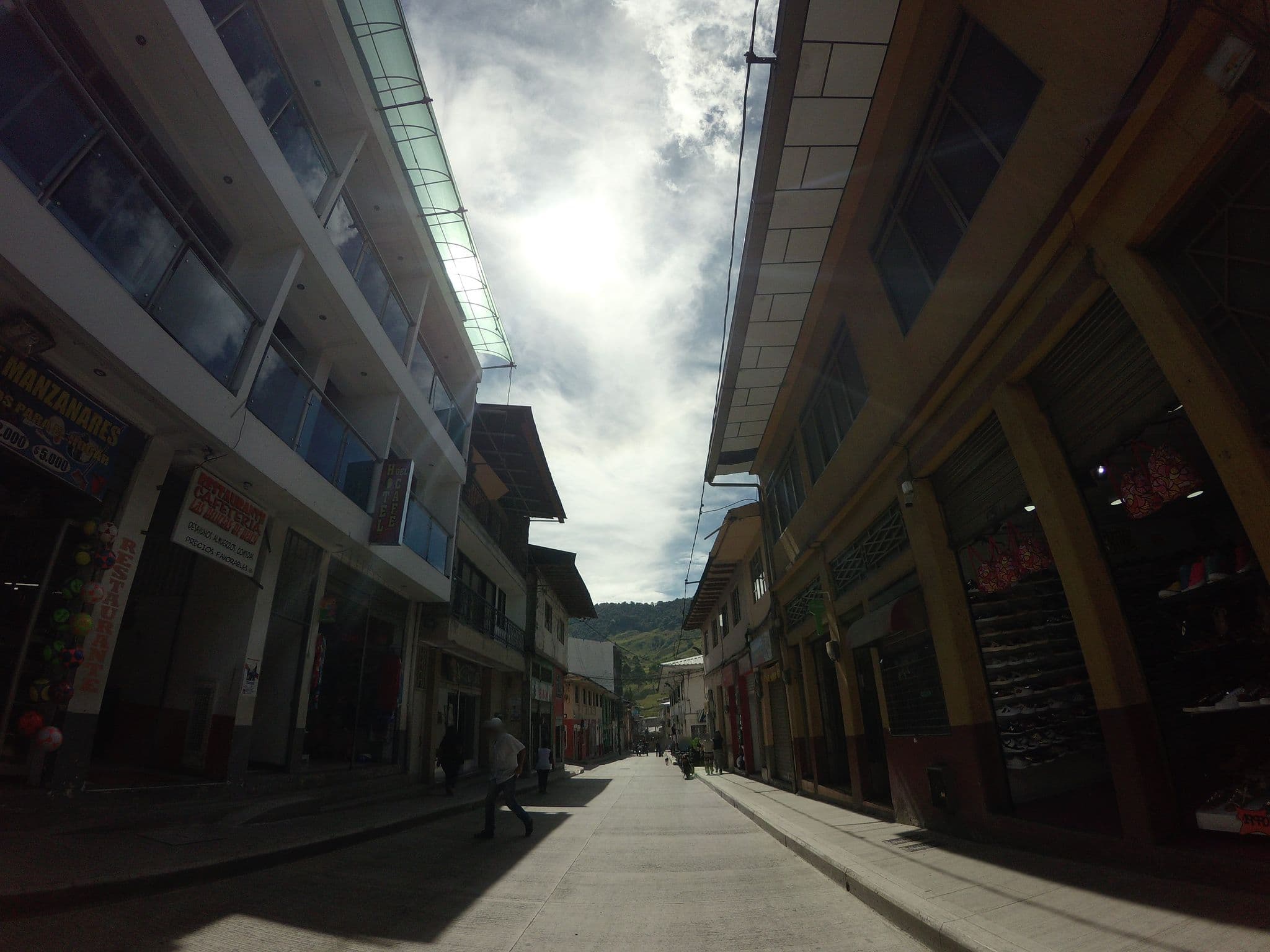 Street view near Hotel del Cafe, Manzanares — © juliancastroz (CC BY-SA · Mapillary)
