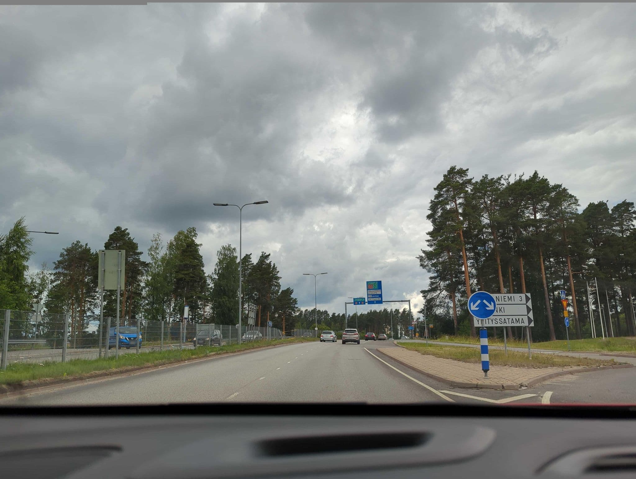 Street view near petran auto🚘, Jyväskylä — © wizard140 (CC BY-SA · Mapillary)