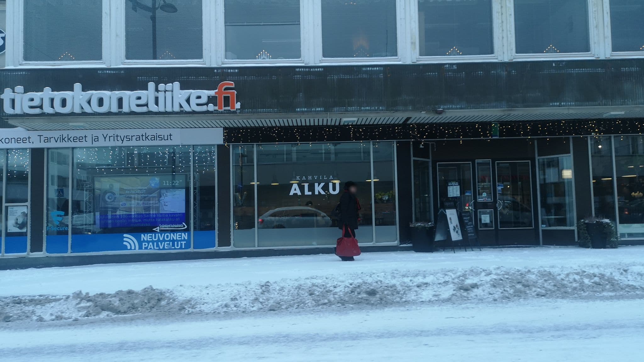 Street view near Savonlinna Rentals, Savonlinna — © esario (CC BY-SA · Mapillary)