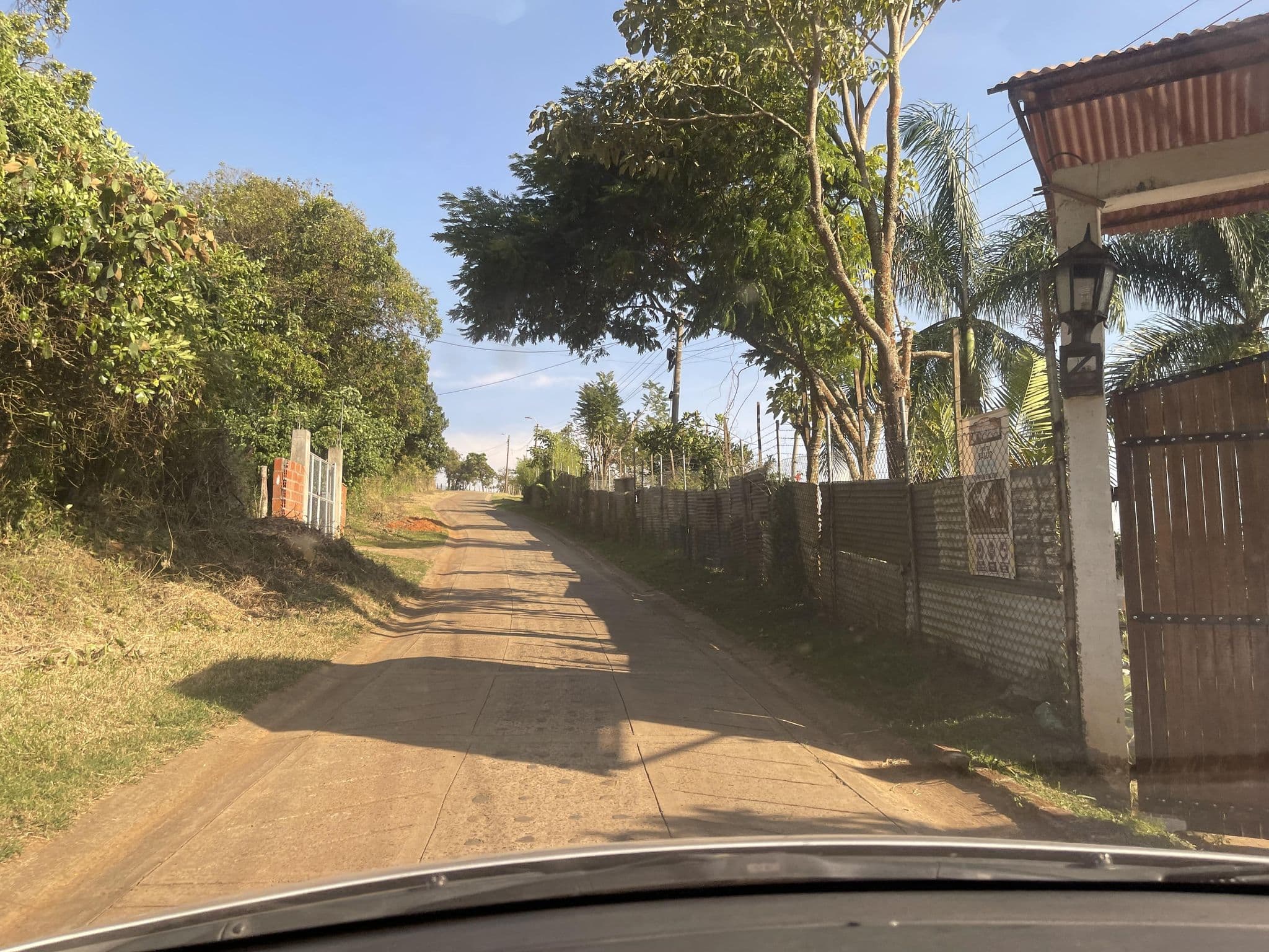 Street view near Finca La Valentina, Yumbo — © Ivan_Arenas (CC BY-SA · Mapillary)