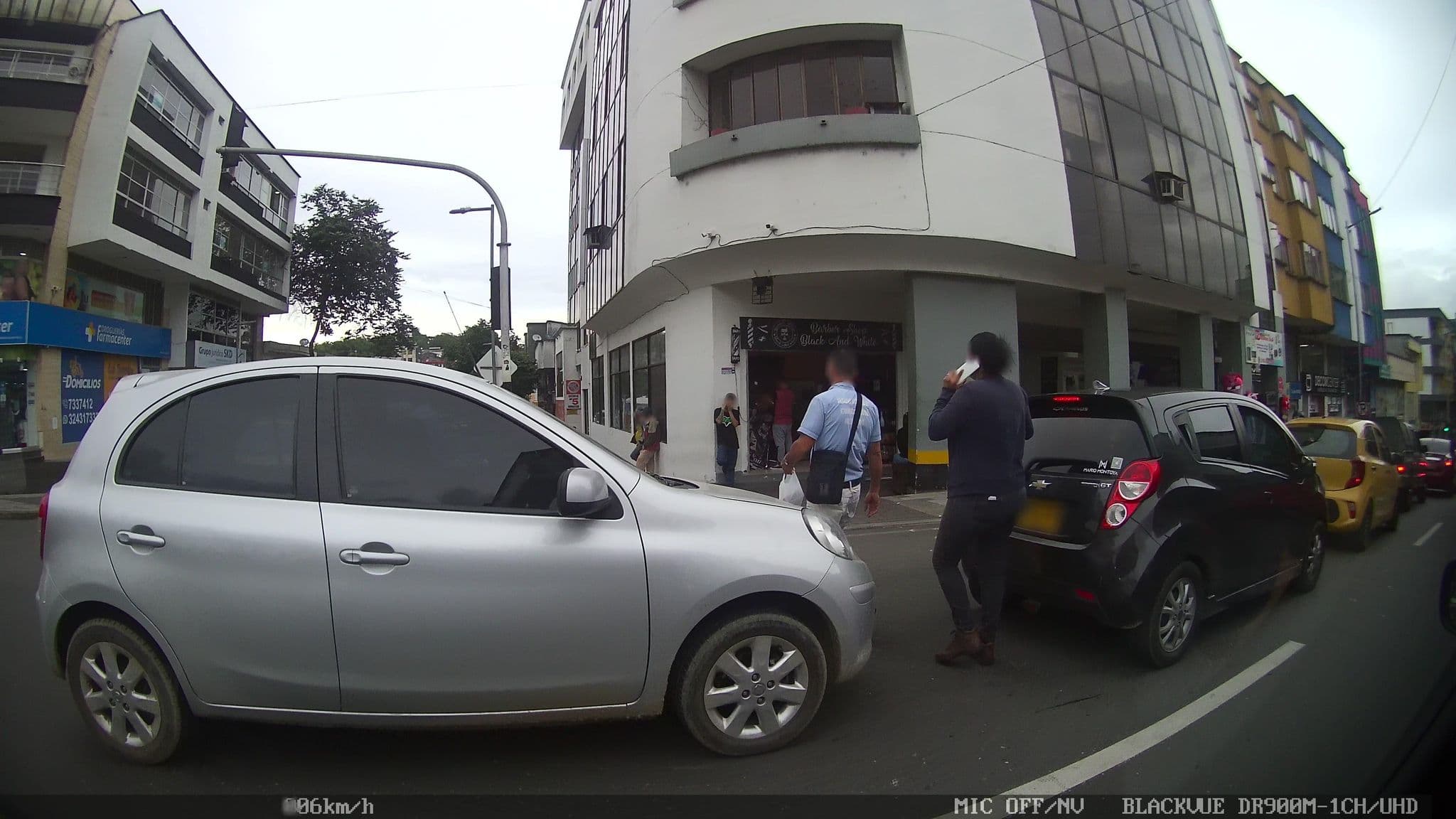 Street view near Centenario, Armenia — © kaart_2 (CC BY-SA · Mapillary)