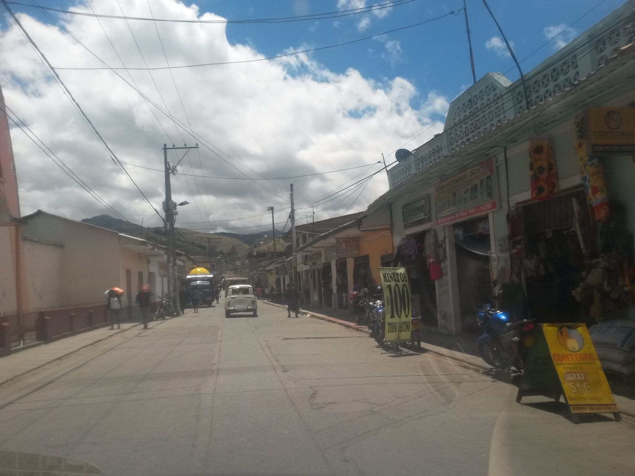 Street view near Hotel Ideal, Silvia — © kaxtillo (CC BY-SA · Mapillary)