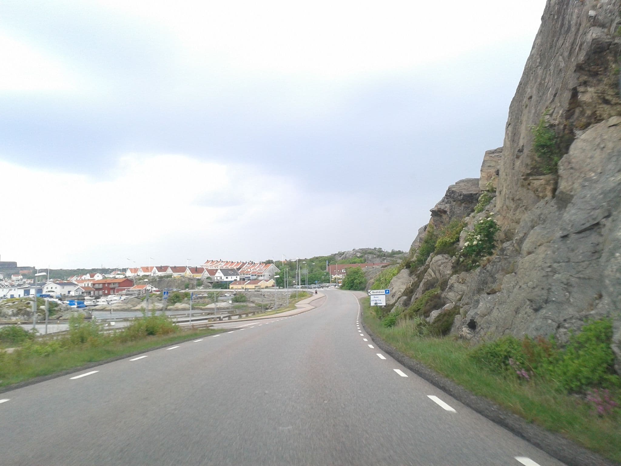 Street view near Kurs Pater Noster, Rönnäng — © cnbg (CC BY-SA · Mapillary)