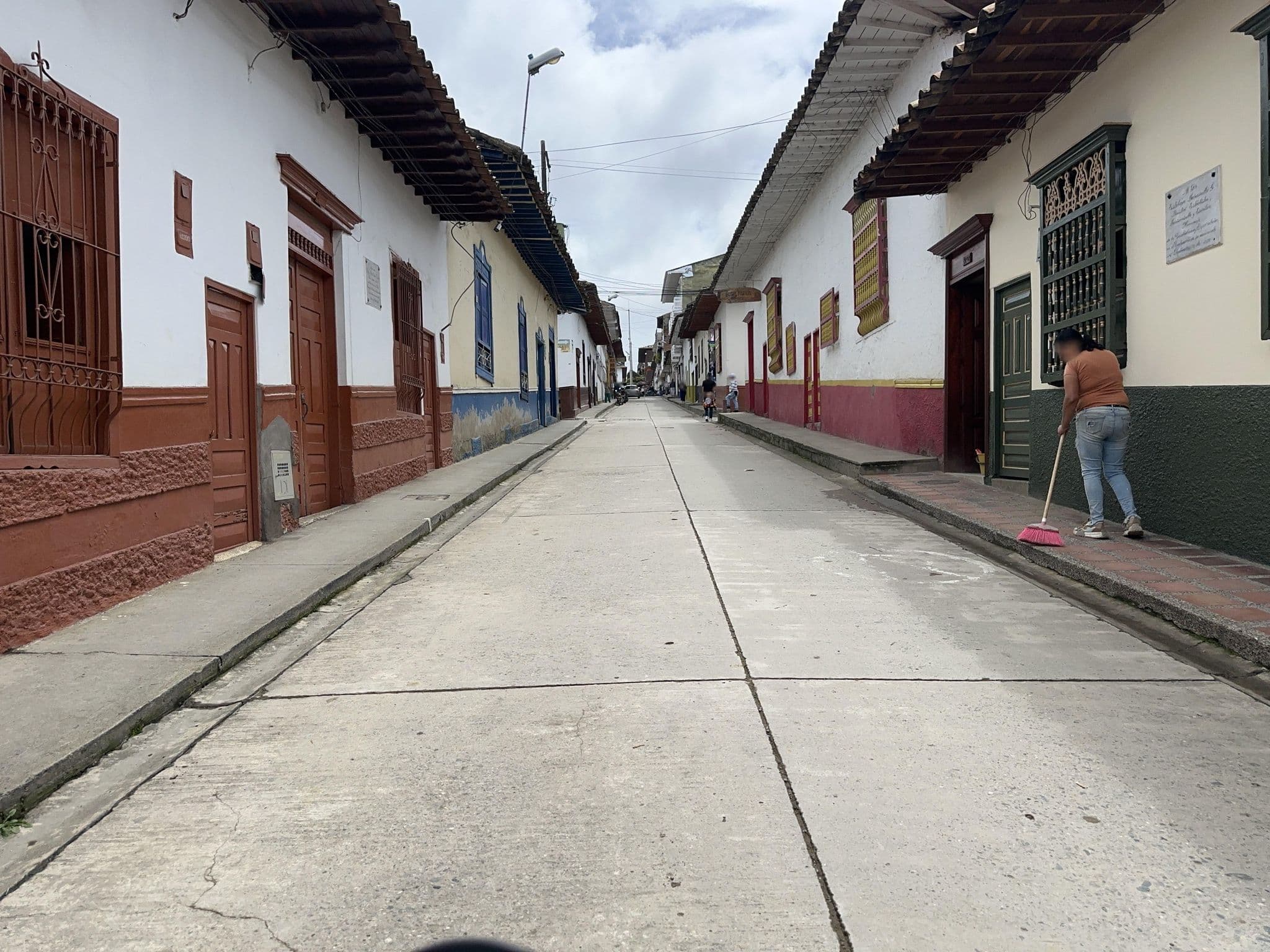 Street view near Hogar Juvenil Campesino, Abejorral — © Jose_Hernandez (CC BY-SA · Mapillary)