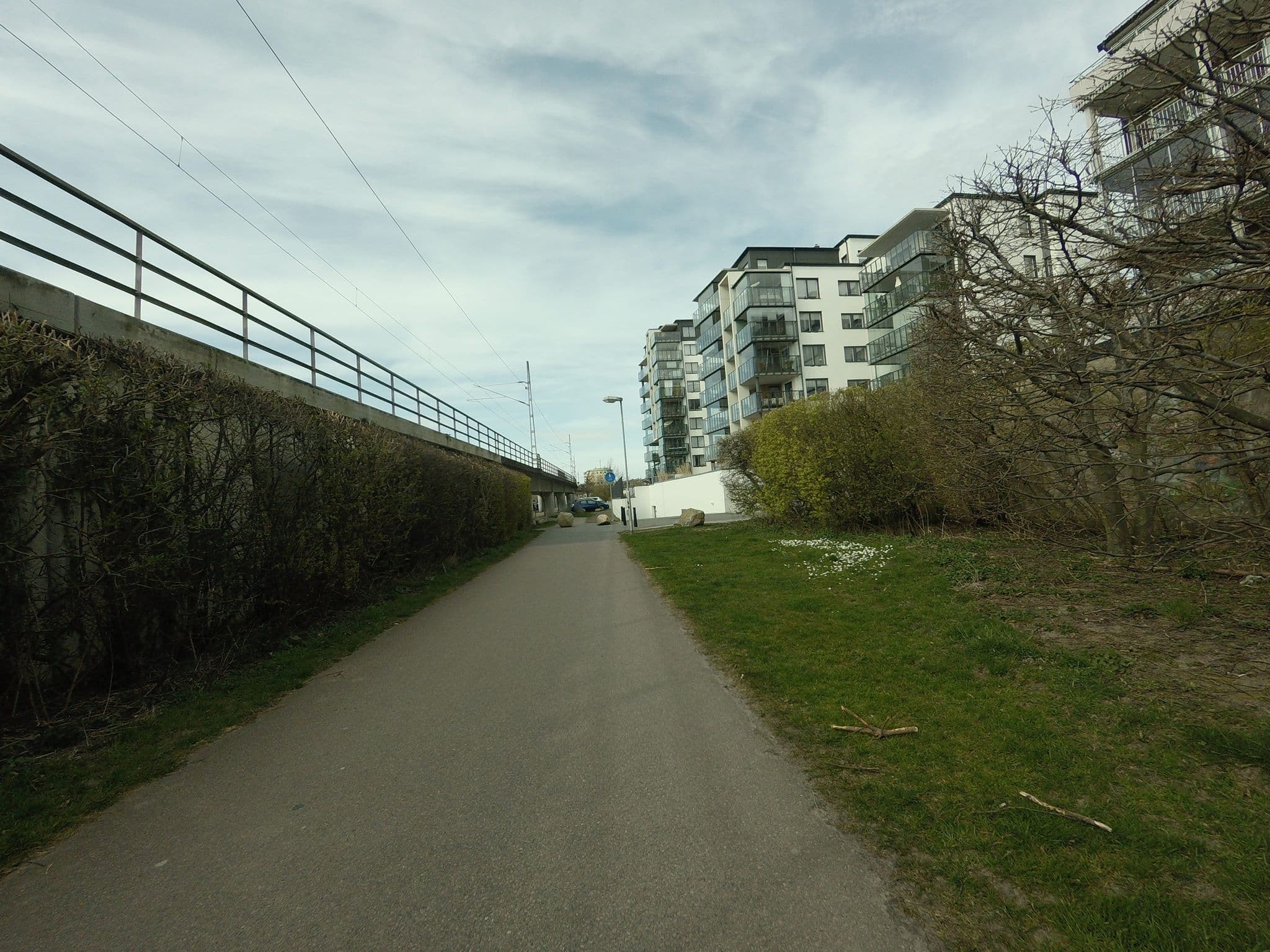 Street view near Scandic Oceanhamnen, Helsingborg — © larshelmin (CC BY-SA · Mapillary)