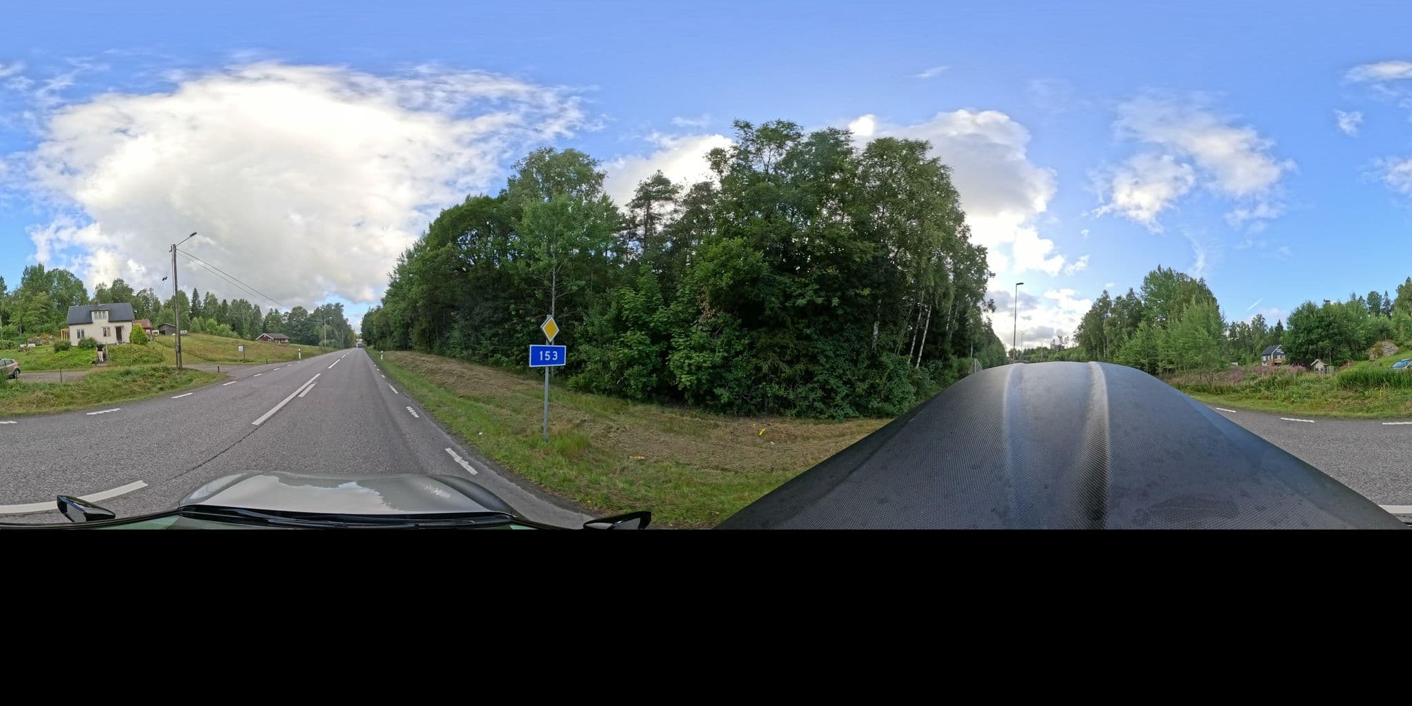 Street view near Ullaredsgården Bed & Breakfast, Tvååker — © thewizard (CC BY-SA · Mapillary)