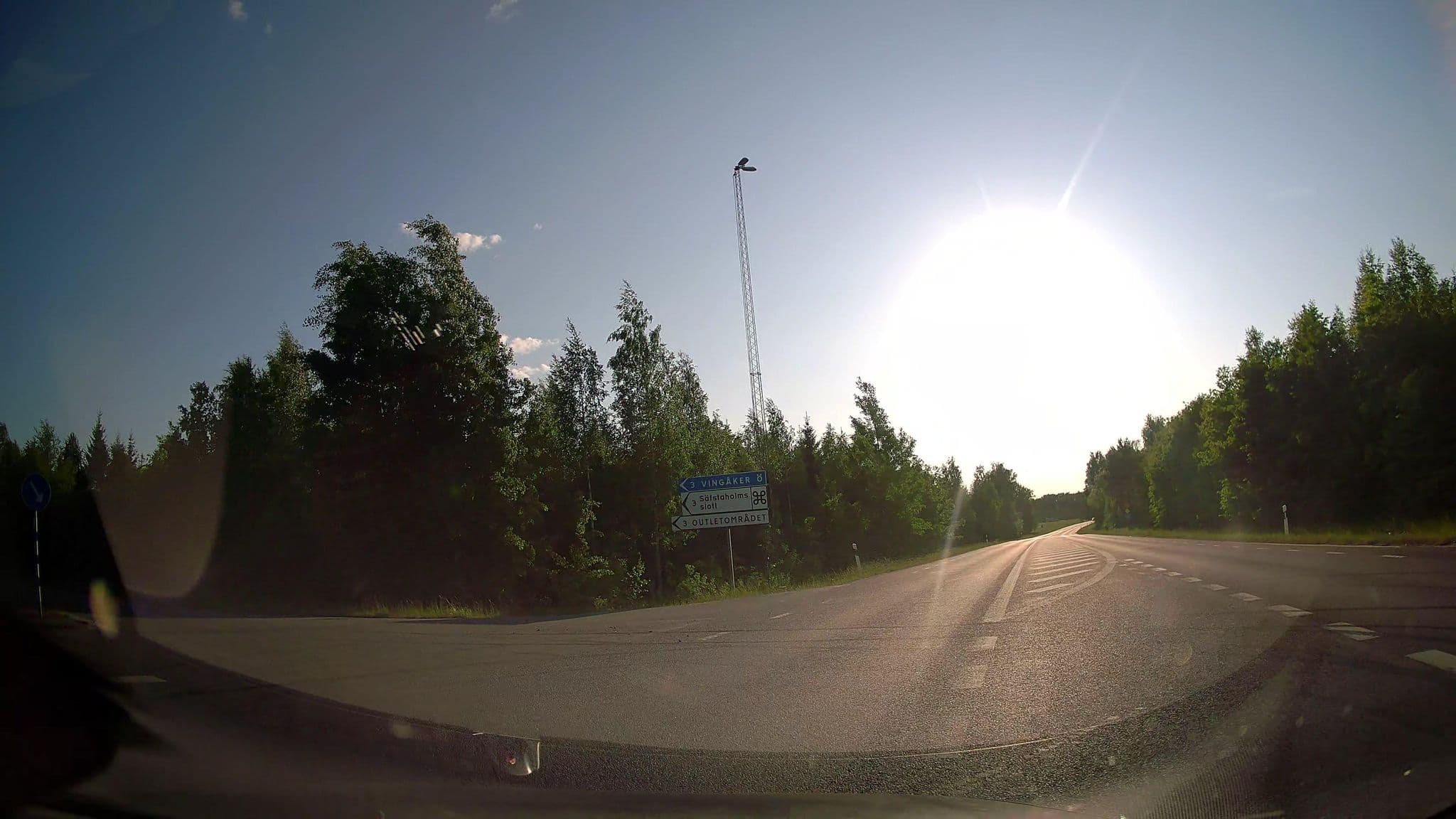 Street view near Dufweholms Herrgård, Vingåker — © bruno360 (CC BY-SA · Mapillary)