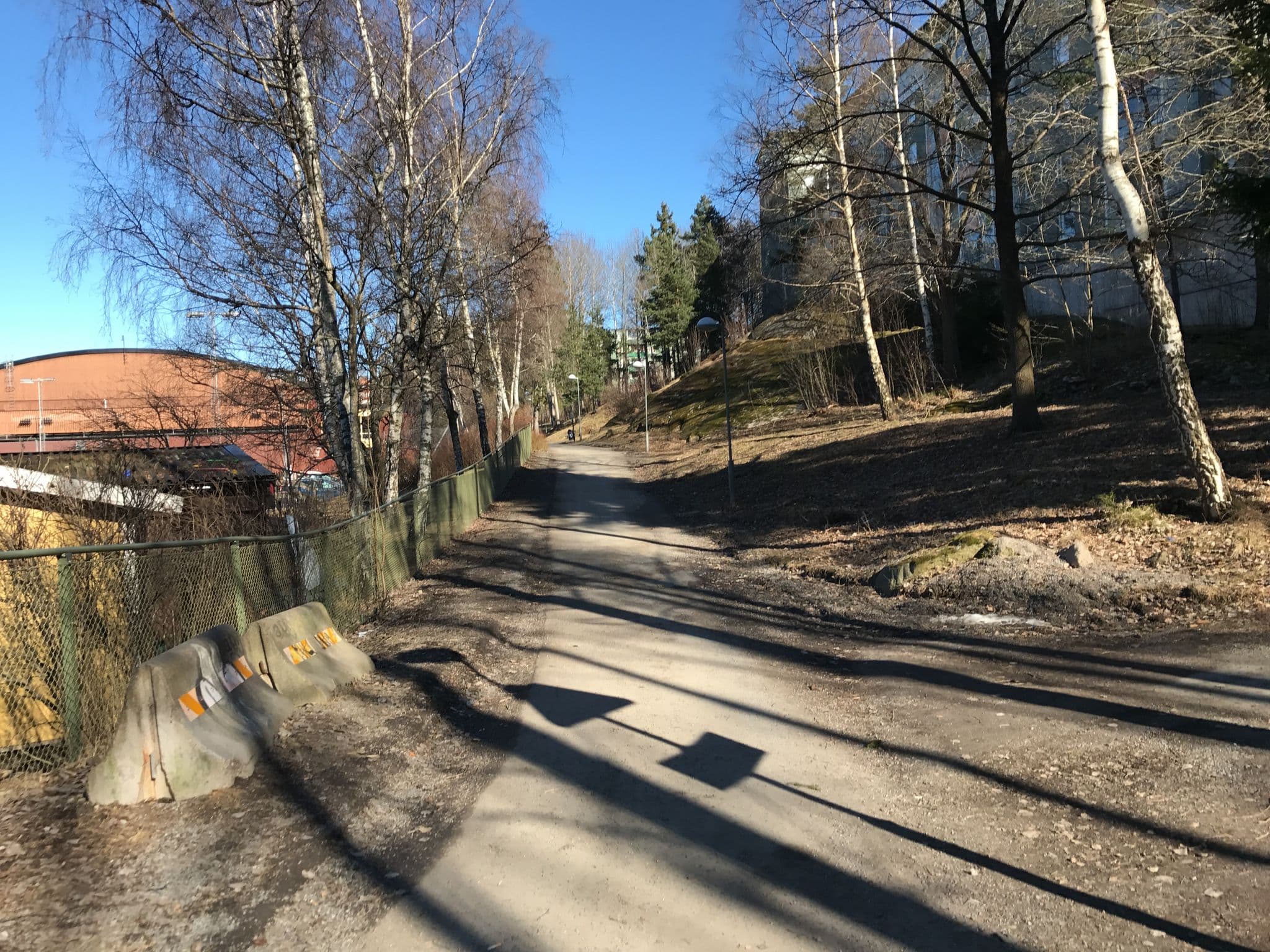 Street view near Casa Del Strandlund's Filmhörna, Akalla — © andreas_p (CC BY-SA · Mapillary)