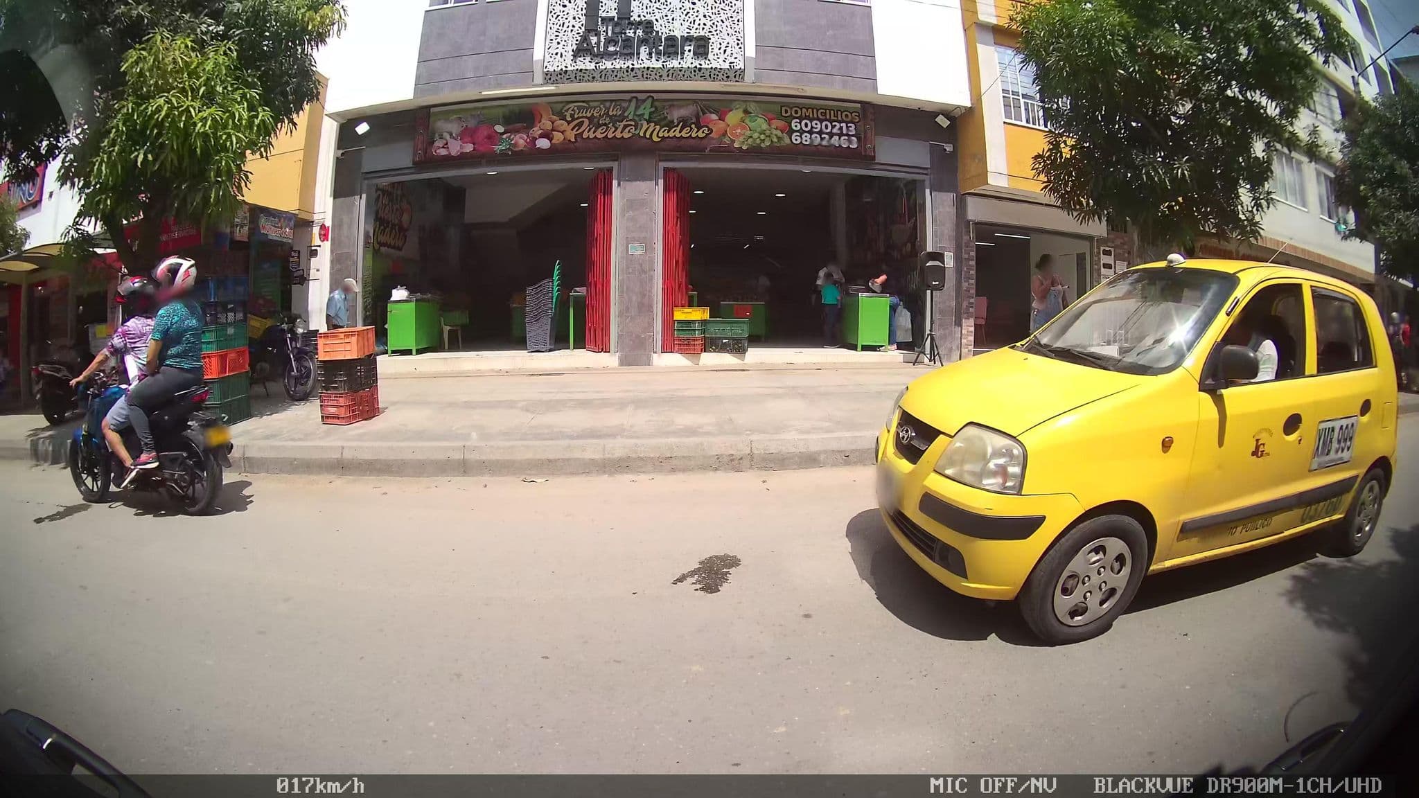Street view near Marcela, Girón — © kaart_2 (CC BY-SA · Mapillary)