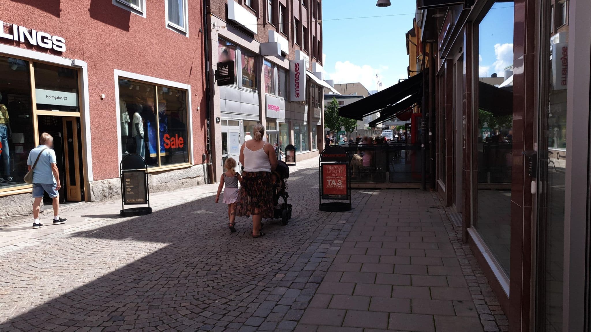 Street view near Mallart Uno, Falun — © jopparn (CC BY-SA · Mapillary)