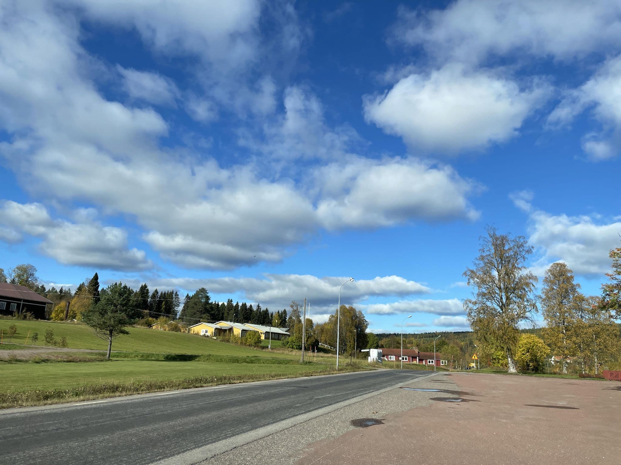 Street view near Mannflogården Bed and Breakfast, Älvdalen — © ugz (CC BY-SA · Mapillary)