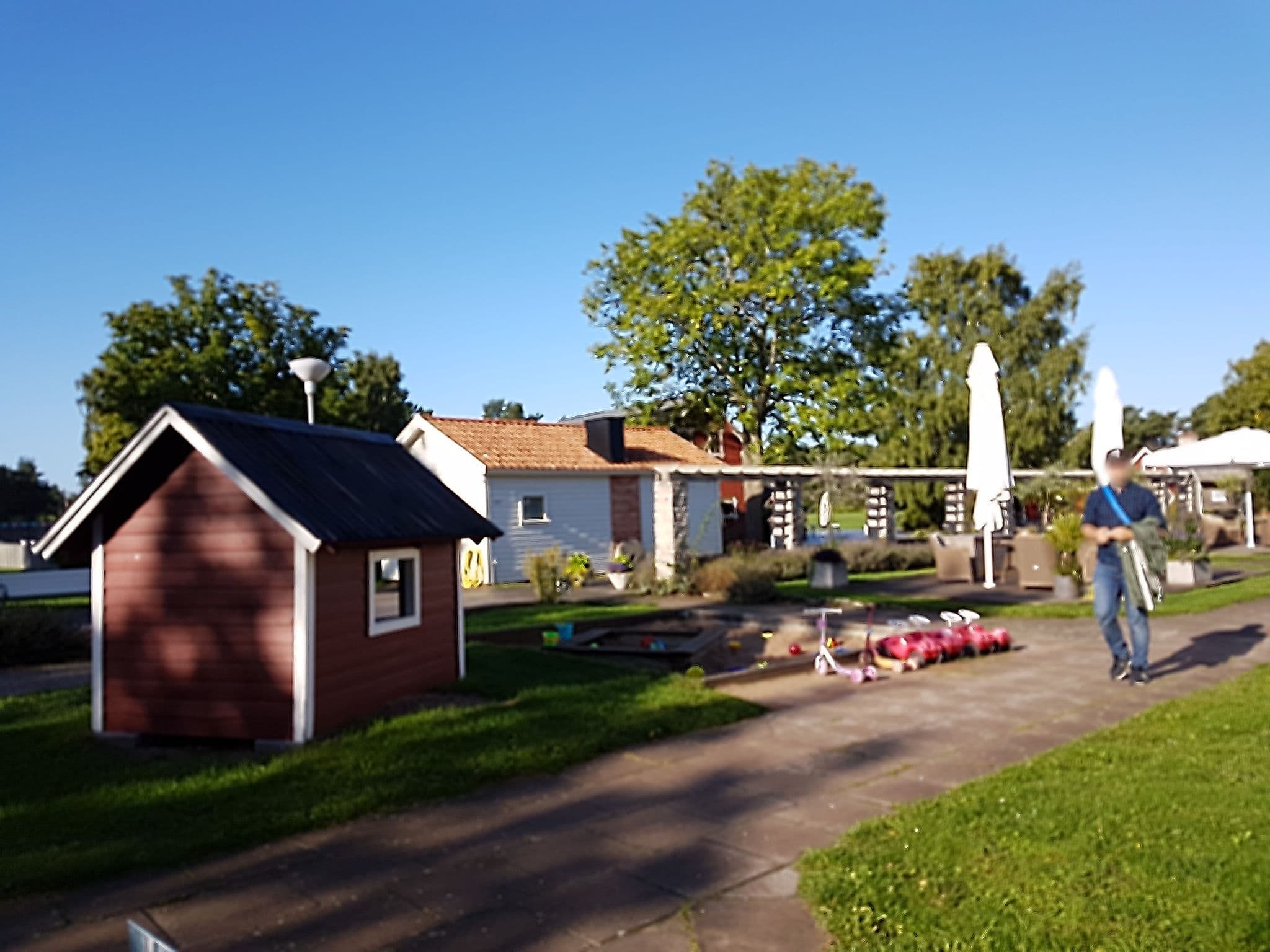 Street view near Tofta Bed & Breakfast, Klintehamn — © ainali (CC BY-SA · Mapillary)