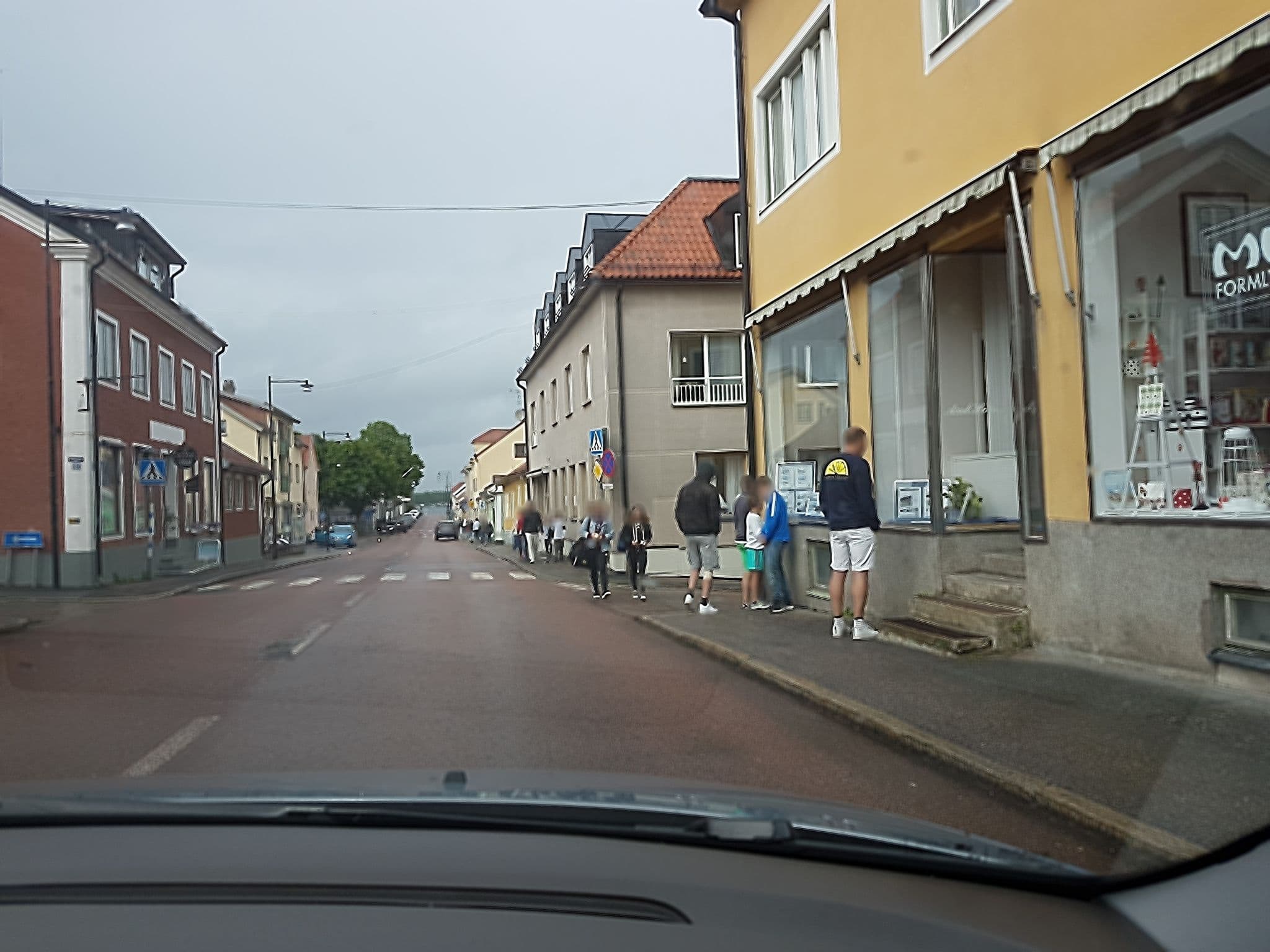 Street view near Lisbeth Sandahl, Öregrund — © ainali (CC BY-SA · Mapillary)
