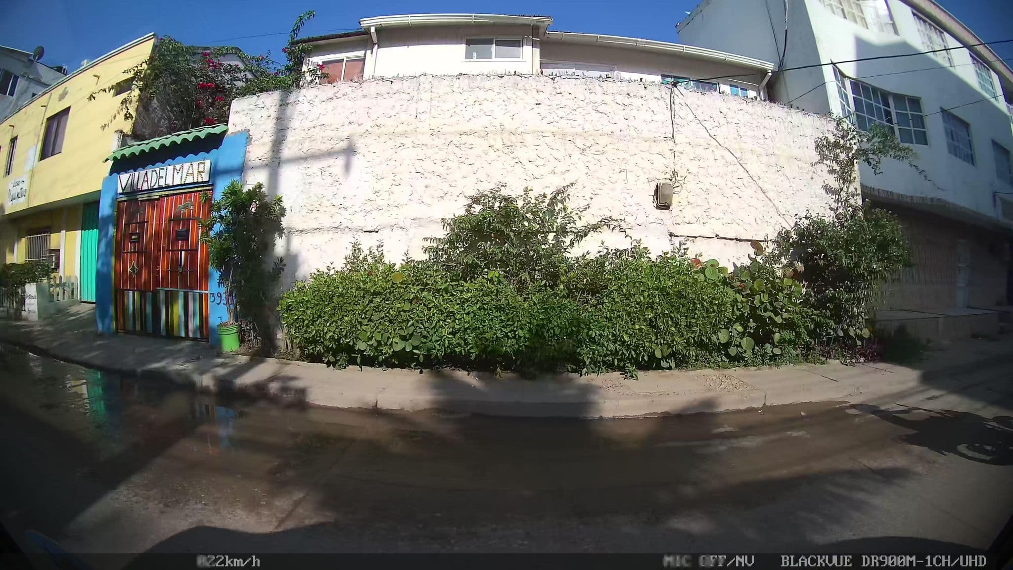 Street view near Play Mar, Cartagena