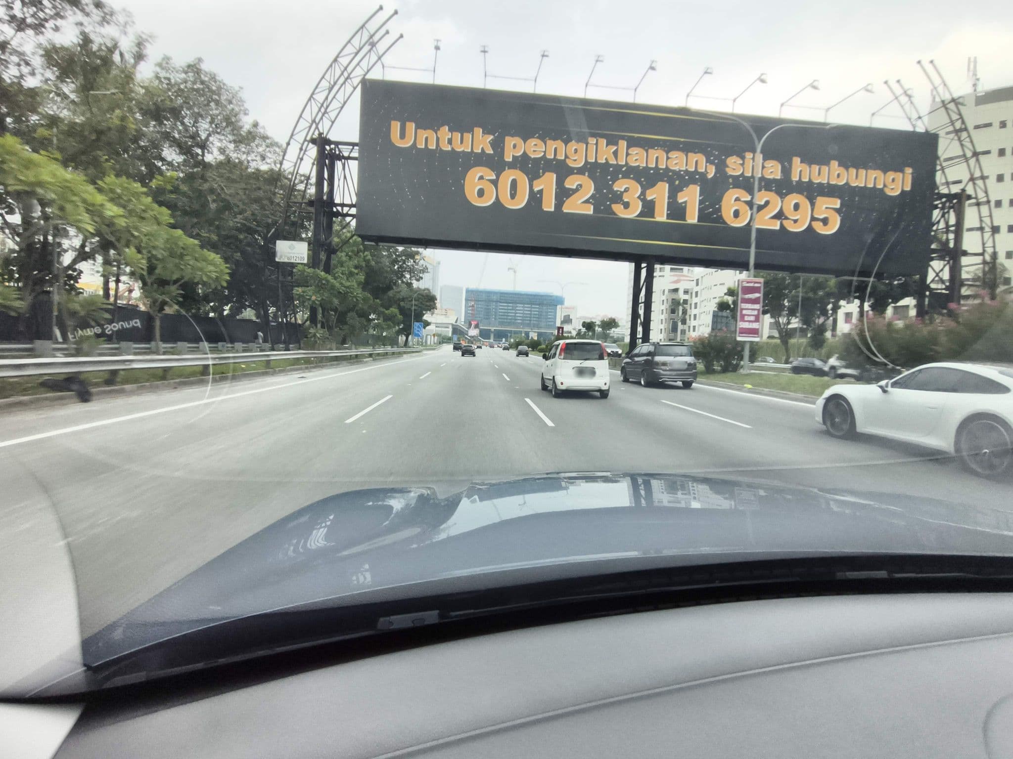 Street view near PHB, Saujana Resort, Ara Damansara — © lin_wang (CC BY-SA · Mapillary)