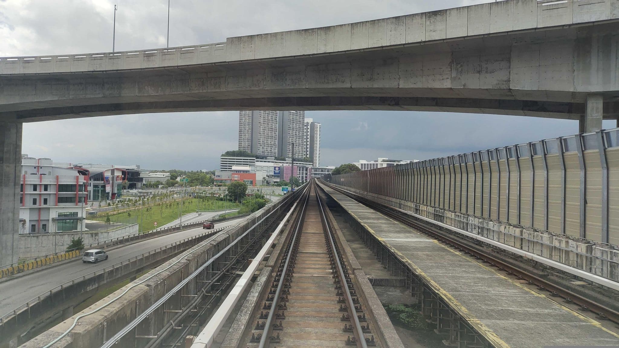 Street view near New Wave Hotel, Kota Damansara, Kota Damansara — © zh9567 (CC BY-SA · Mapillary)