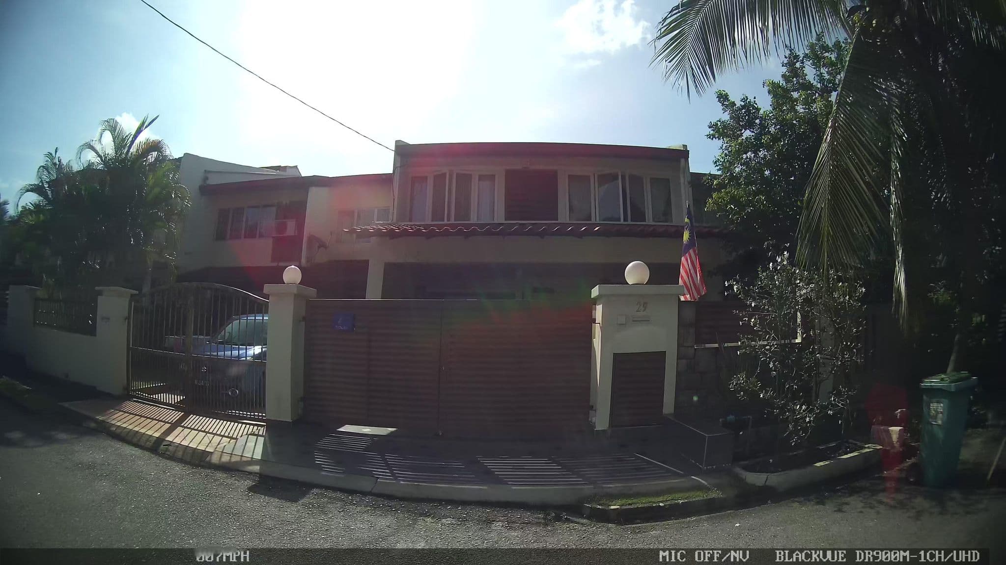 Street view near Tenggol Island Beach Resort, Taman Tun Dr Ismail — © kaart_1 (CC BY-SA · Mapillary)