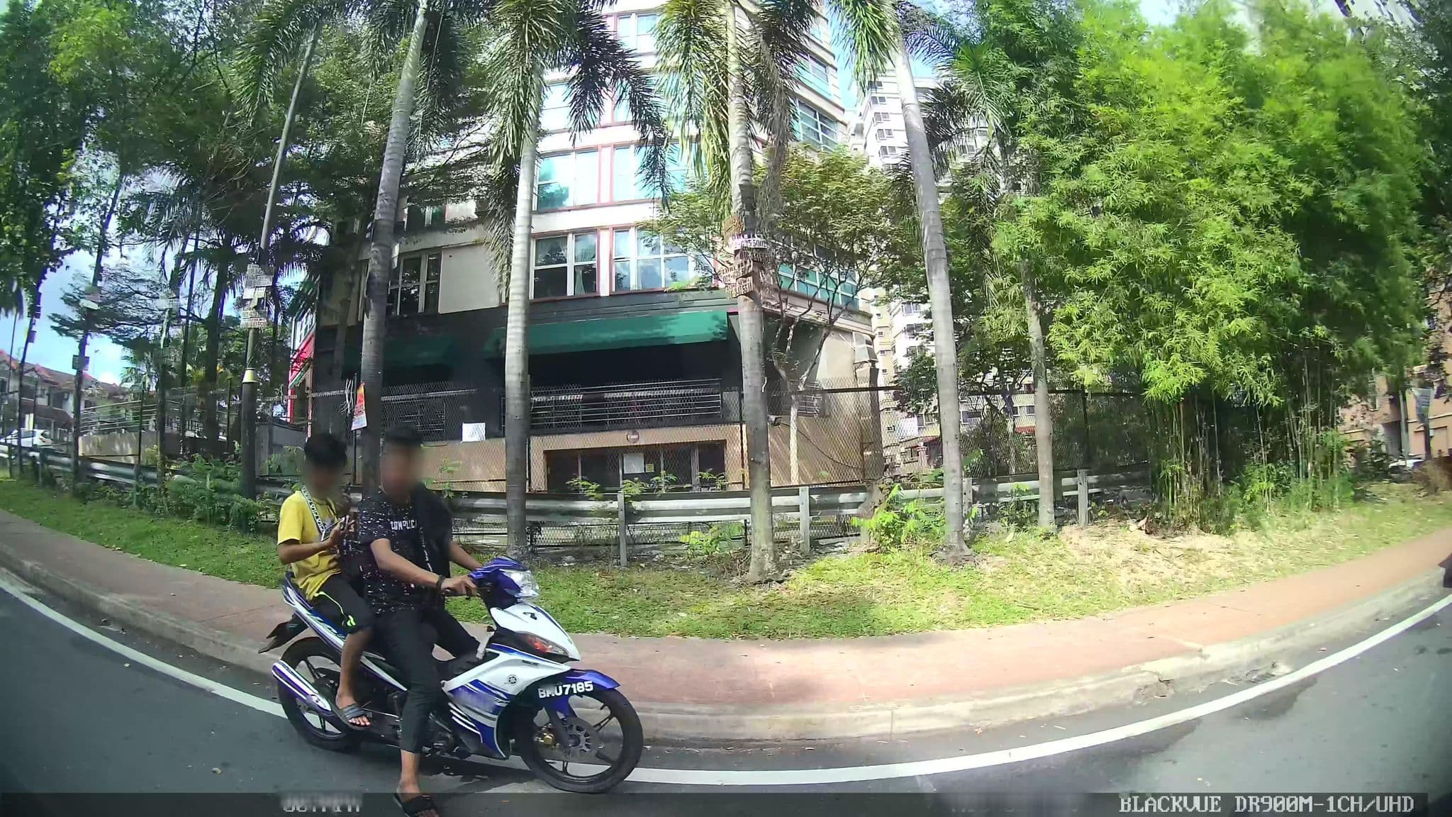 Street view near 1avenue, Bandar Utama — © kaart_1 (CC BY-SA · Mapillary)