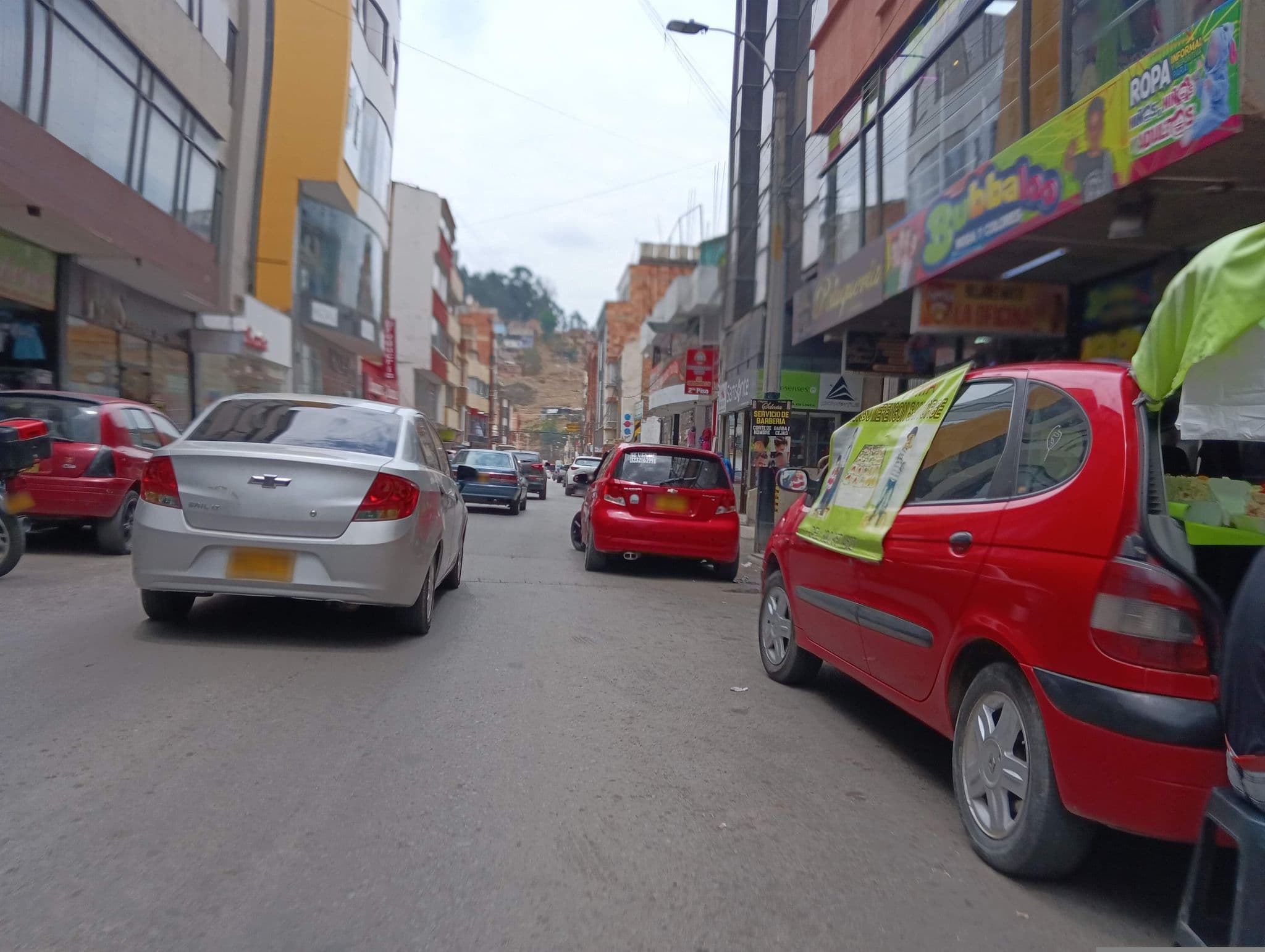 Street view near Hotel Suarel Center, Duitama — © leogiga (CC BY-SA · Mapillary)
