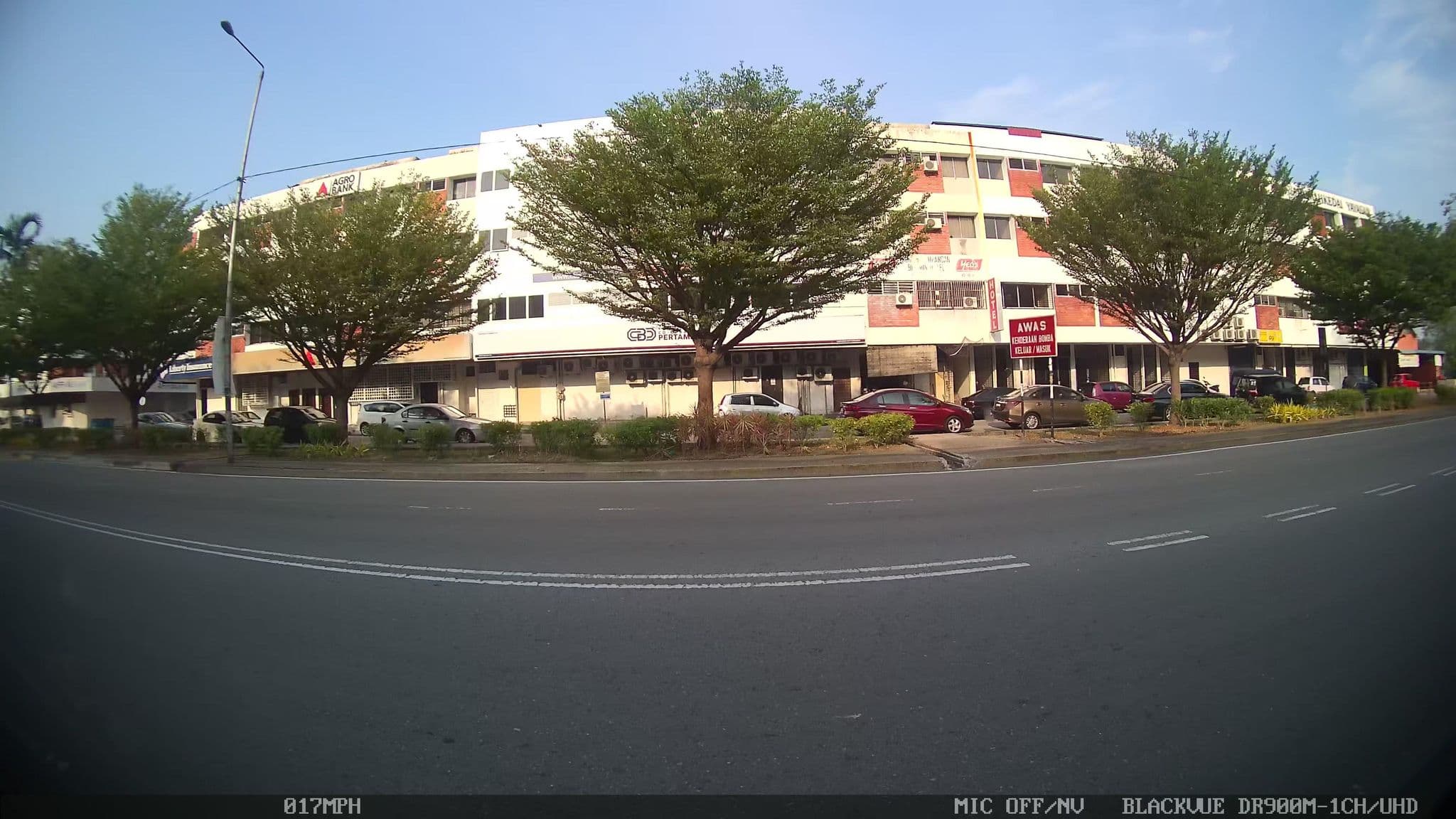 Street view near Rumah Tumpangan Ben Hee, Butterworth — © kaart_4 (CC BY-SA · Mapillary)