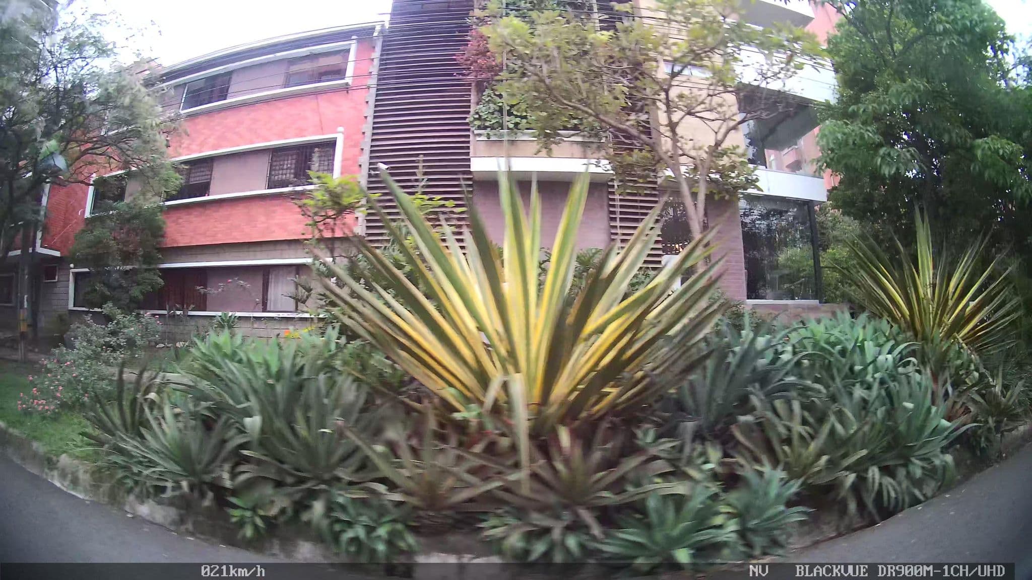 Street view near Terra Biohotel, Medellín