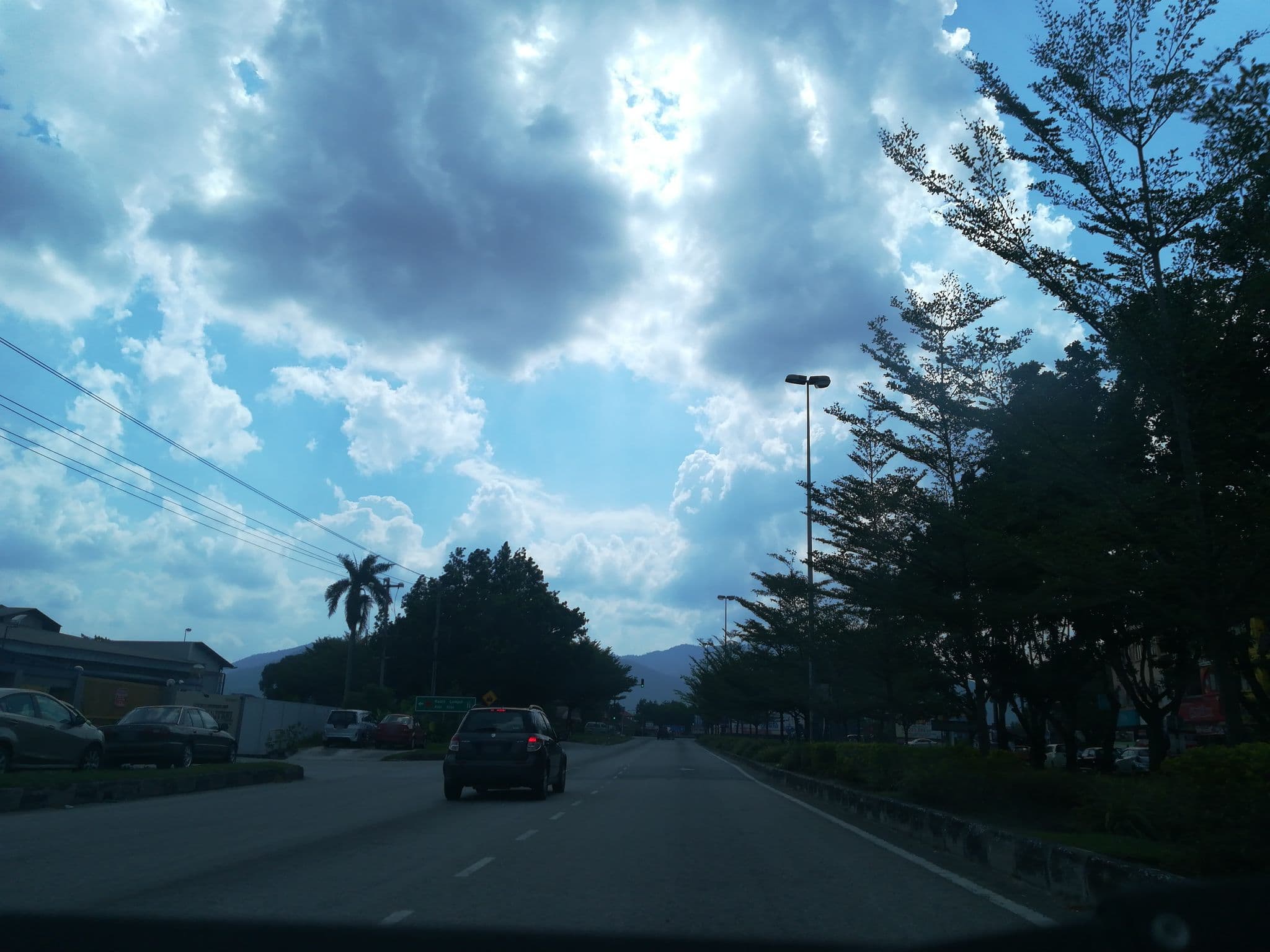 Street view near Hotel bajet medan tasek, Bercham — © jiha99 (CC BY-SA · Mapillary)