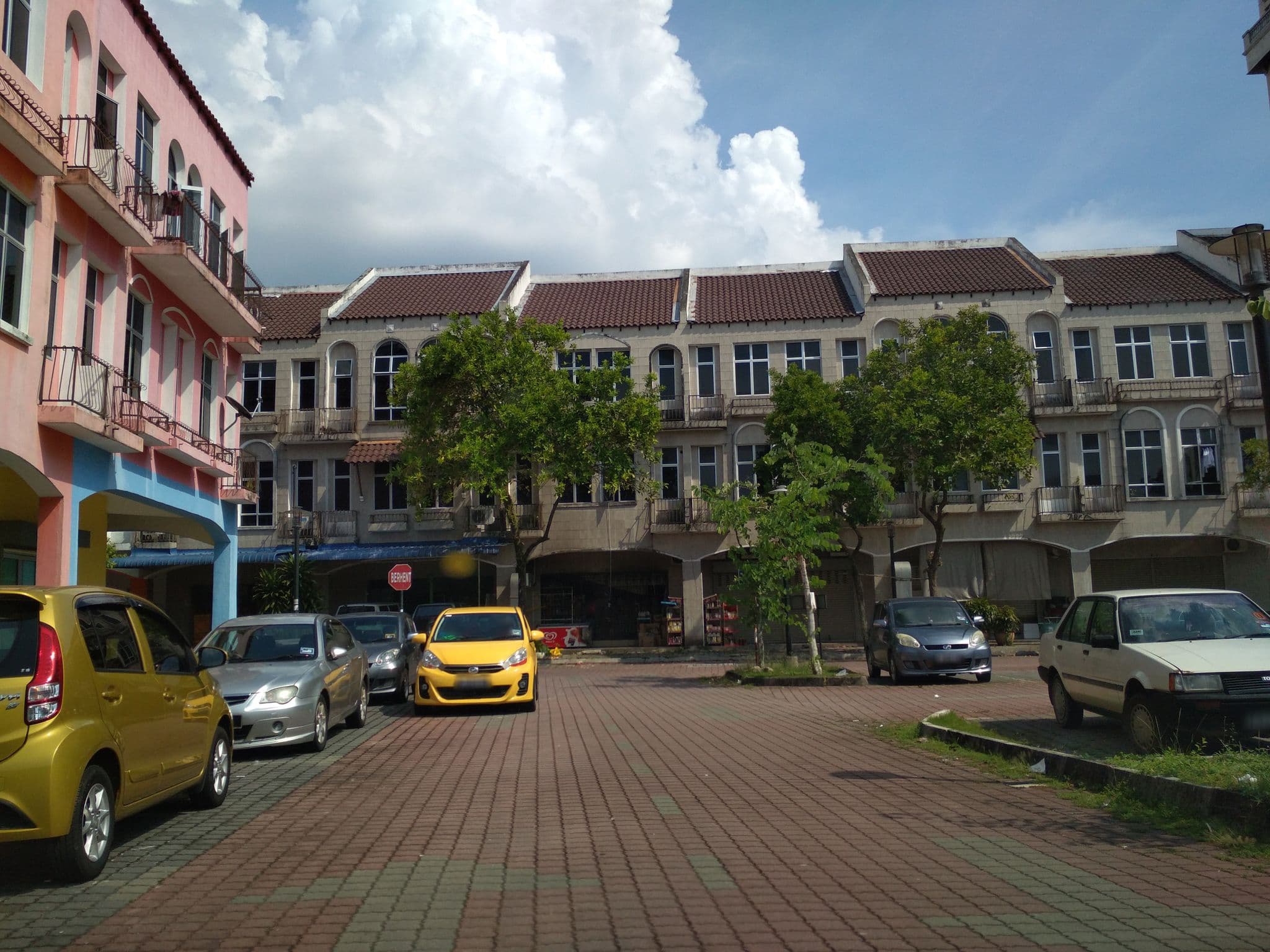 Street view near Cititel, Kampar — © sky096 (CC BY-SA · Mapillary)
