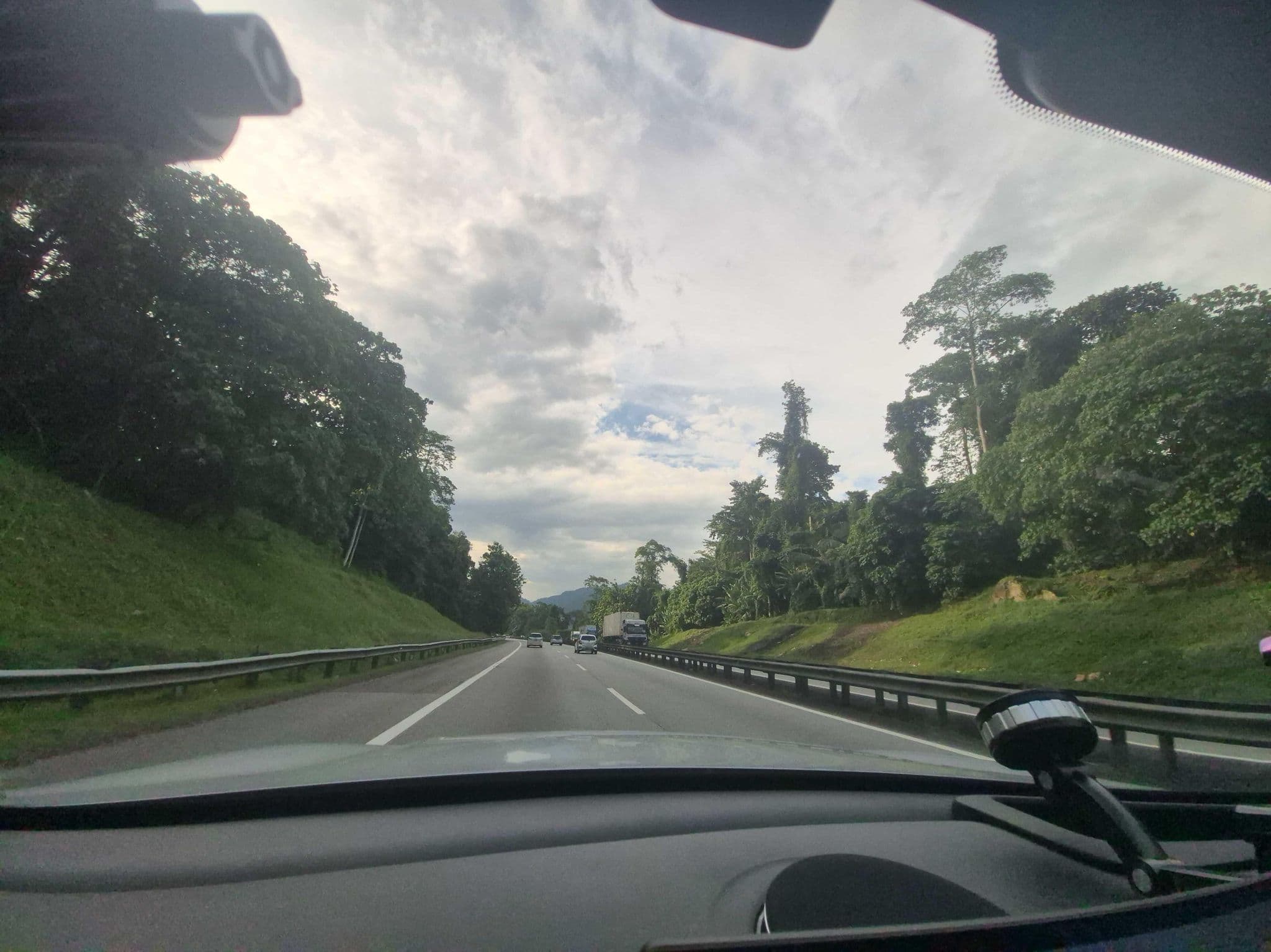 Street view near Heritage hotel Ipoh, Sungai Siput — © lin_wang (CC BY-SA · Mapillary)