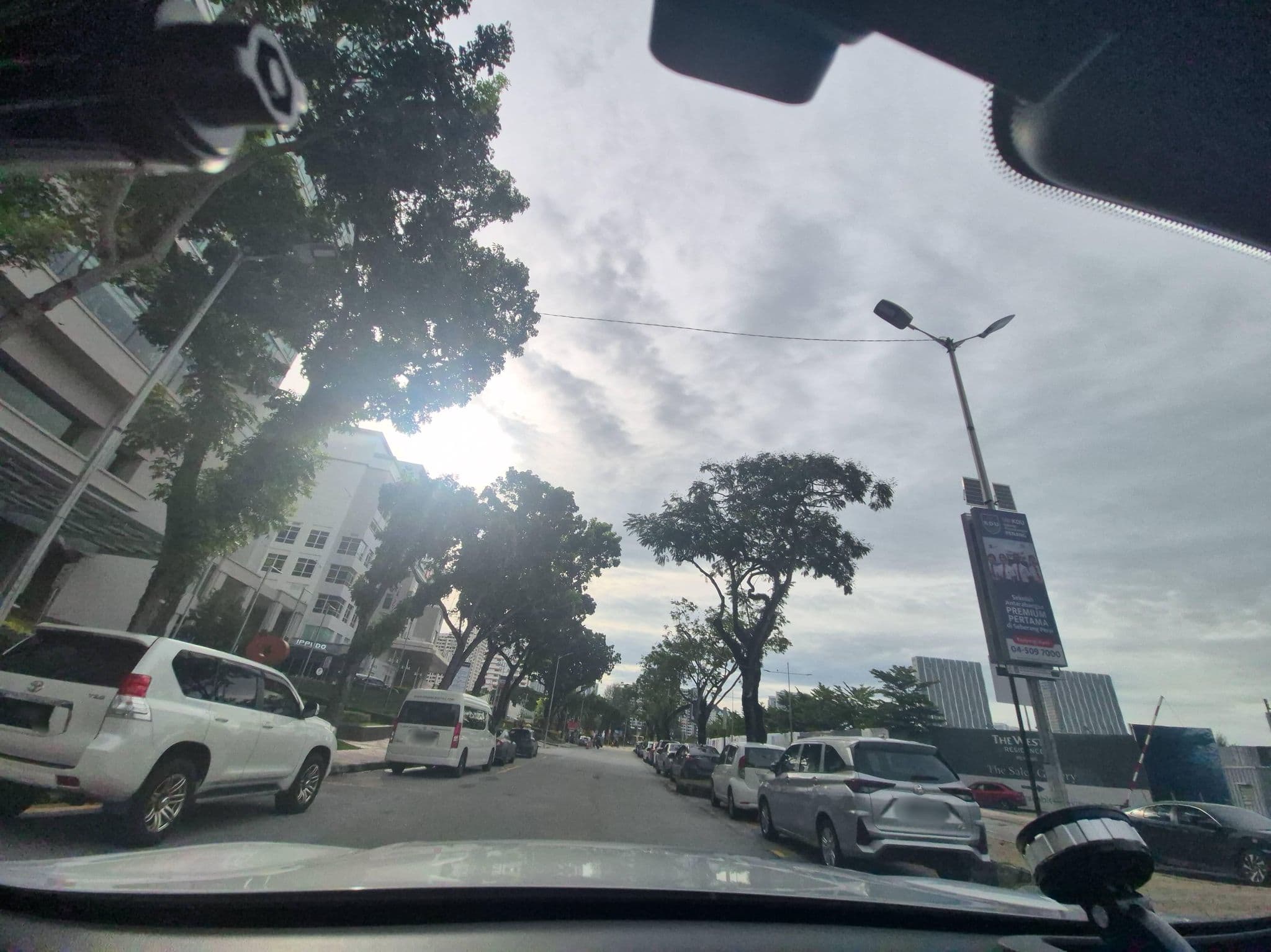 Street view near G Hotel Guest Service Centre, Tanjung Tokong — © lin_wang (CC BY-SA · Mapillary)