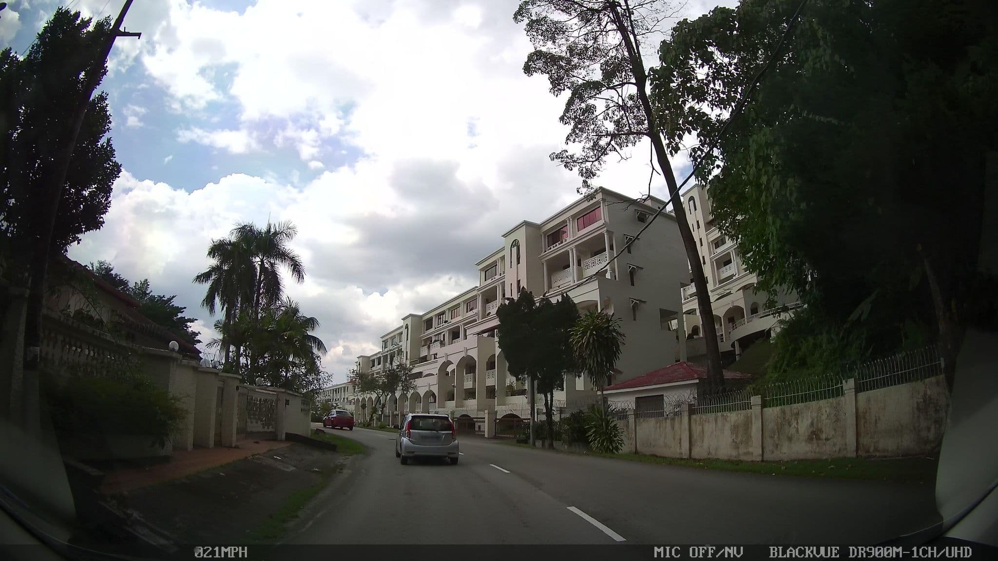 Street view near Bayu Swimming Pool, Bangsar — © kaart_1 (CC BY-SA · Mapillary)