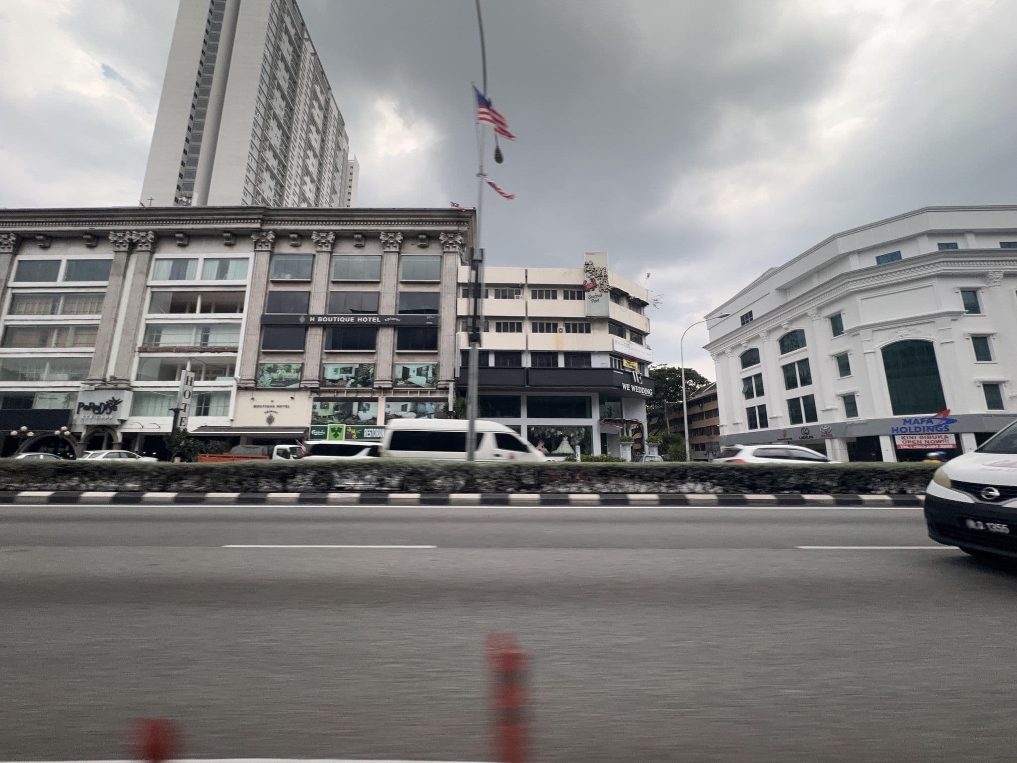 Street view near H Boutique Hotel Xplorer Loke Yew, Pudu — © filipb (CC BY-SA · Mapillary)