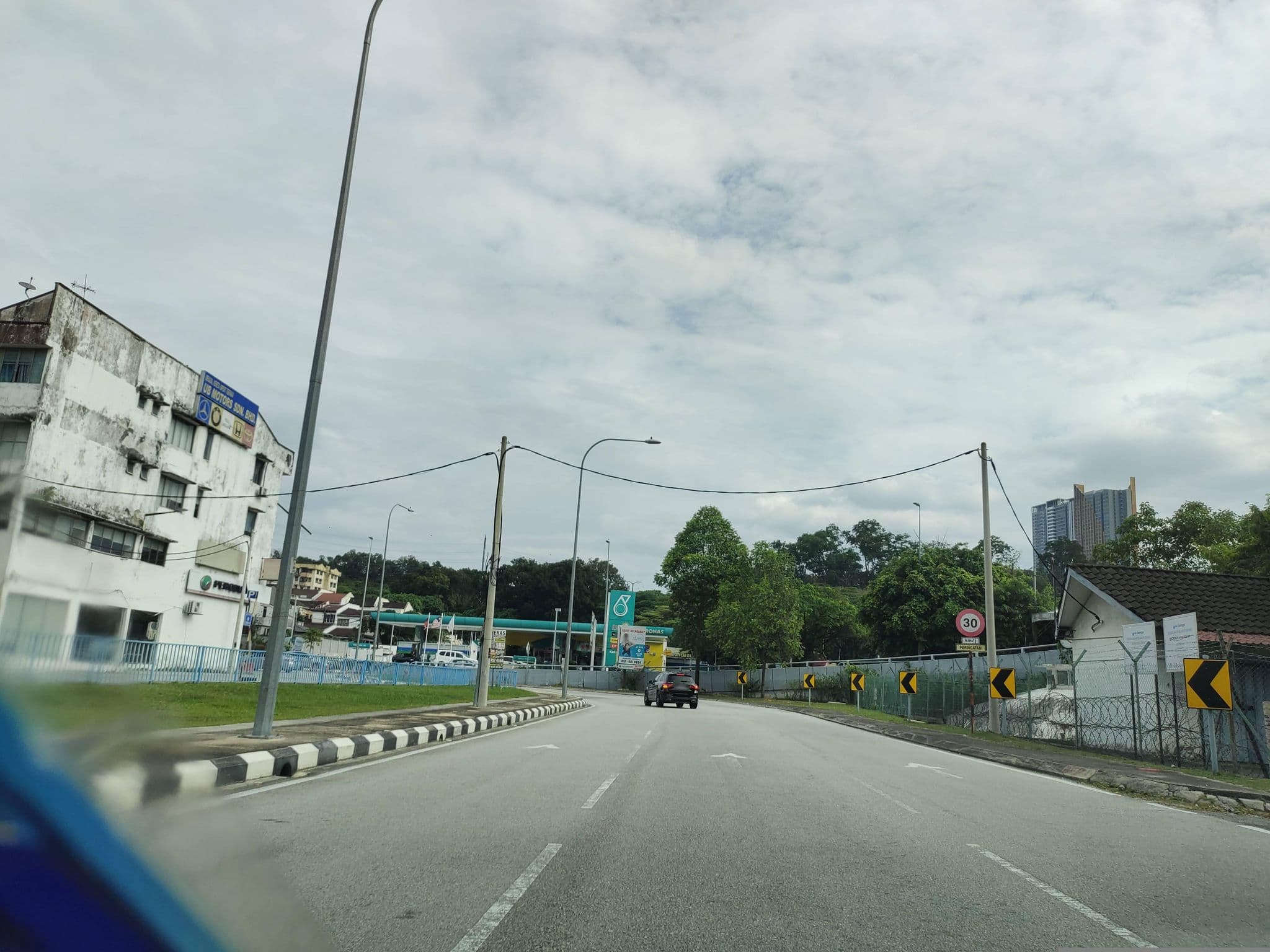 Street view near 33hotel, Cheras — © zh9567 (CC BY-SA · Mapillary)