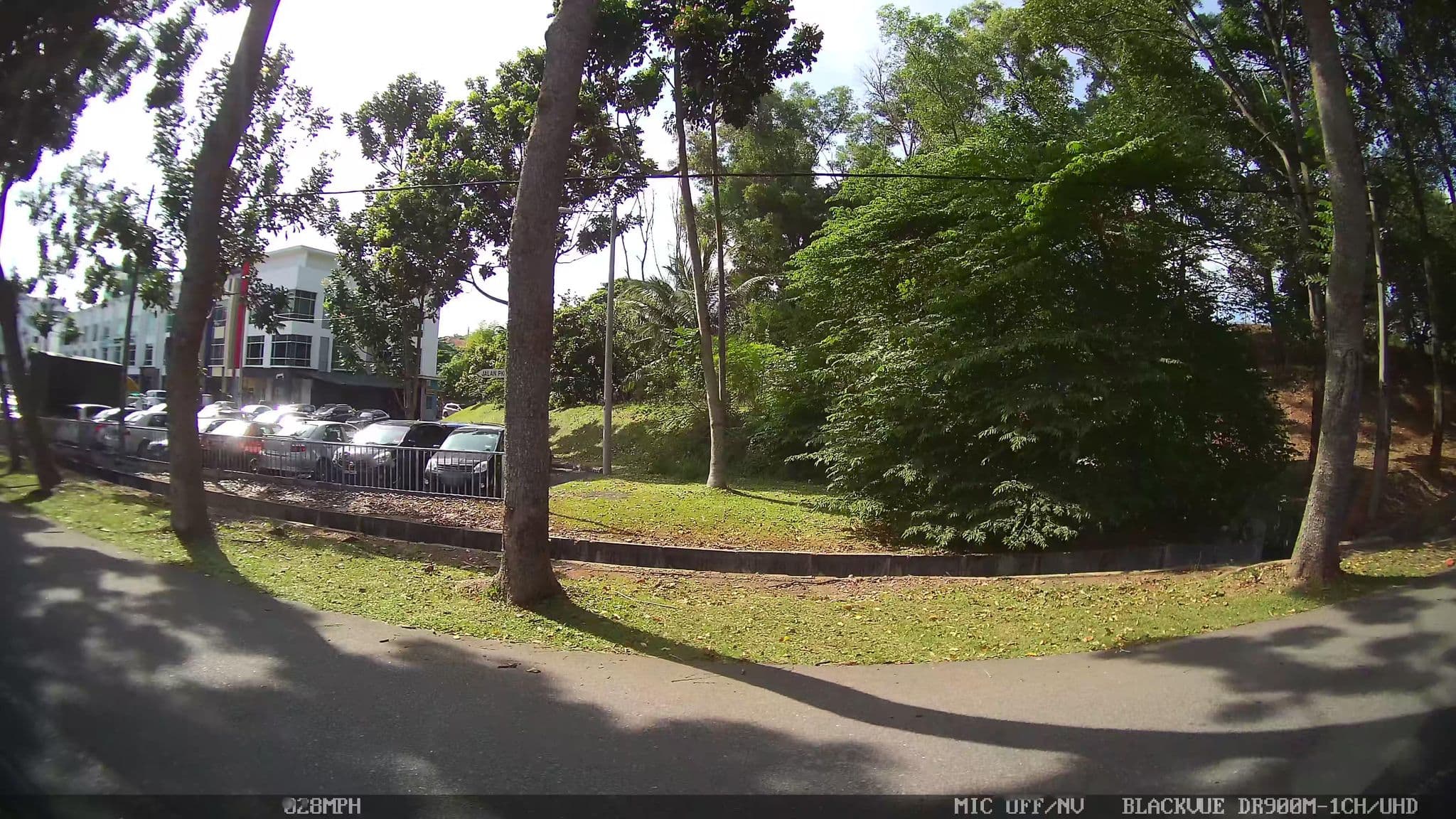 Street view near Hotel Sun Inns Ayer Keroh, Kampung Bukit Beruang — © kaart_3 (CC BY-SA · Mapillary)