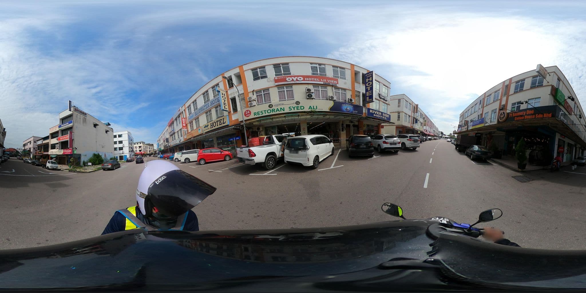 Street view near havanita hotel Mersing, Mersing — © ahlang2 (CC BY-SA · Mapillary)