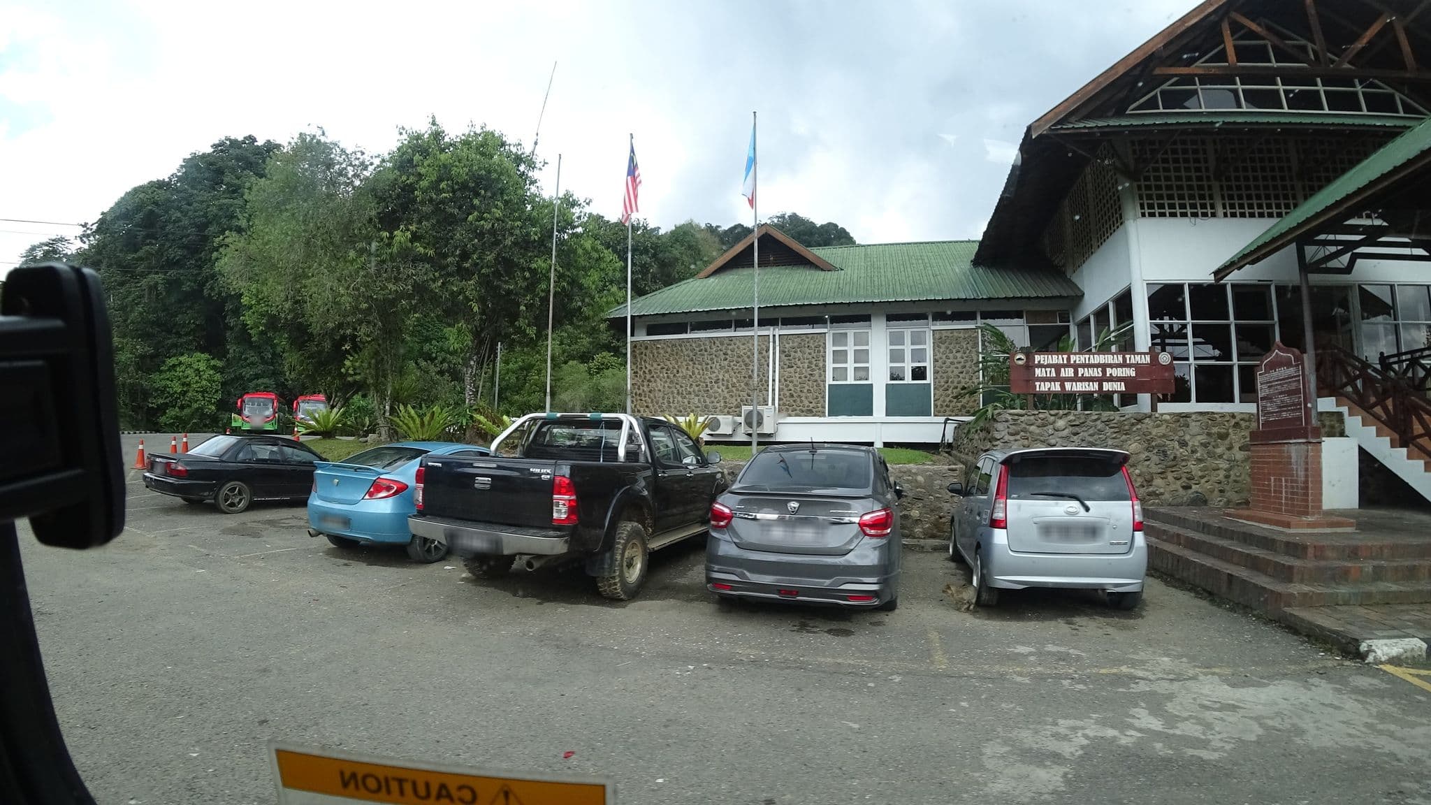 Street view near Poring Hot Spring & Nature Reserve, Ranau — © raito (CC BY-SA · Mapillary)