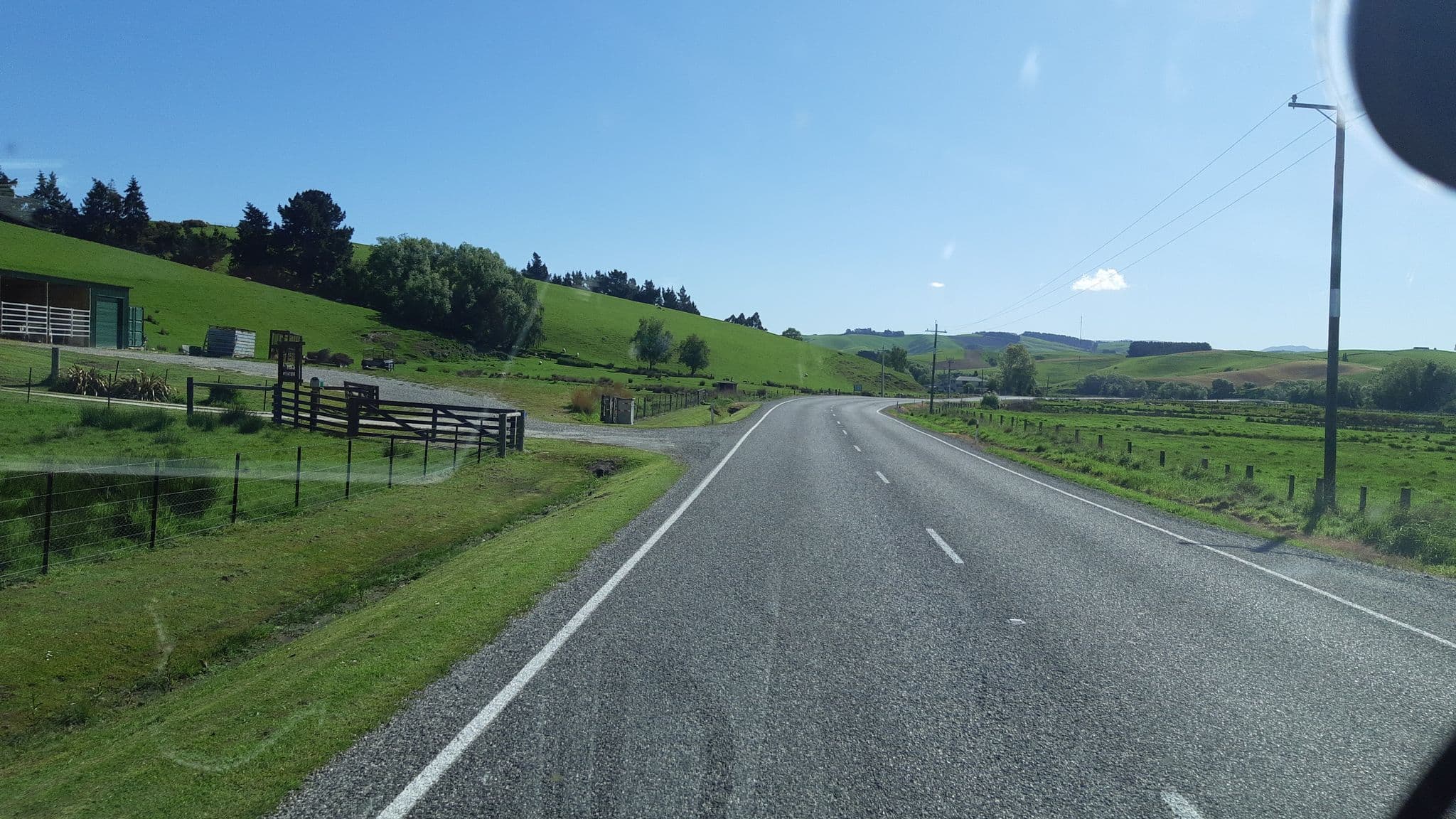 Street view near Chinese Empire Hotel, Milton — © 3stripes (CC BY-SA · Mapillary)