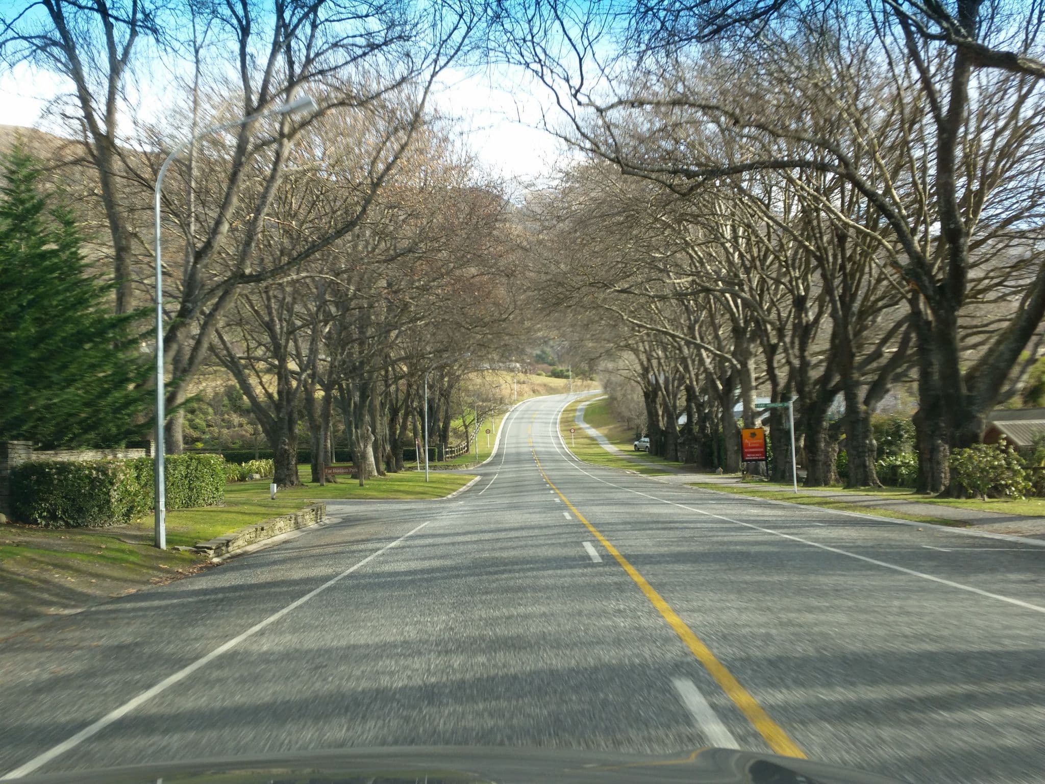 Street view near Ramada Resort Wanaka, Wanaka — © bmannz (CC BY-SA · Mapillary)
