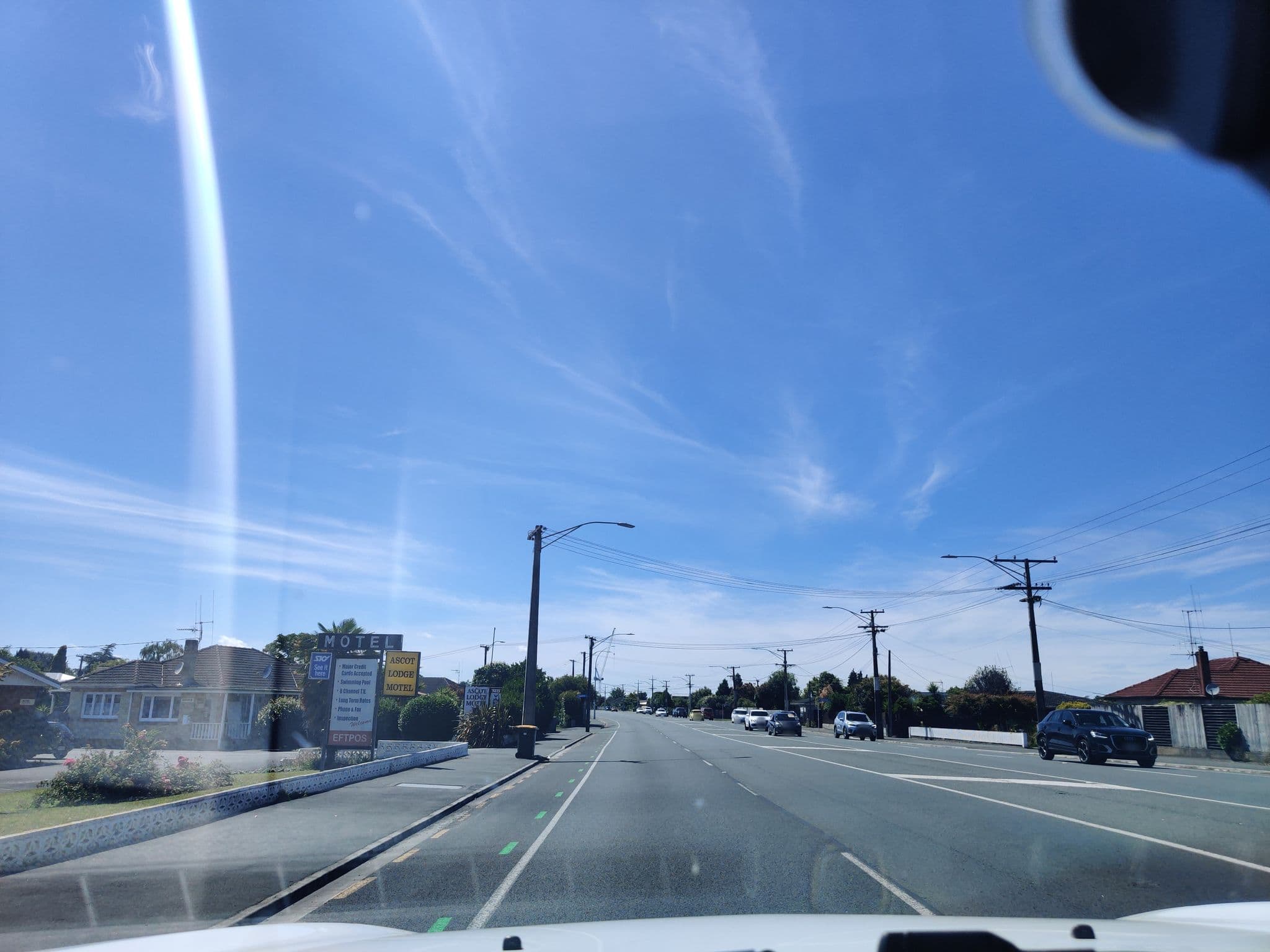 Street view near Ascot Motor Lodge, Queenwood — © elphix (CC BY-SA · Mapillary)