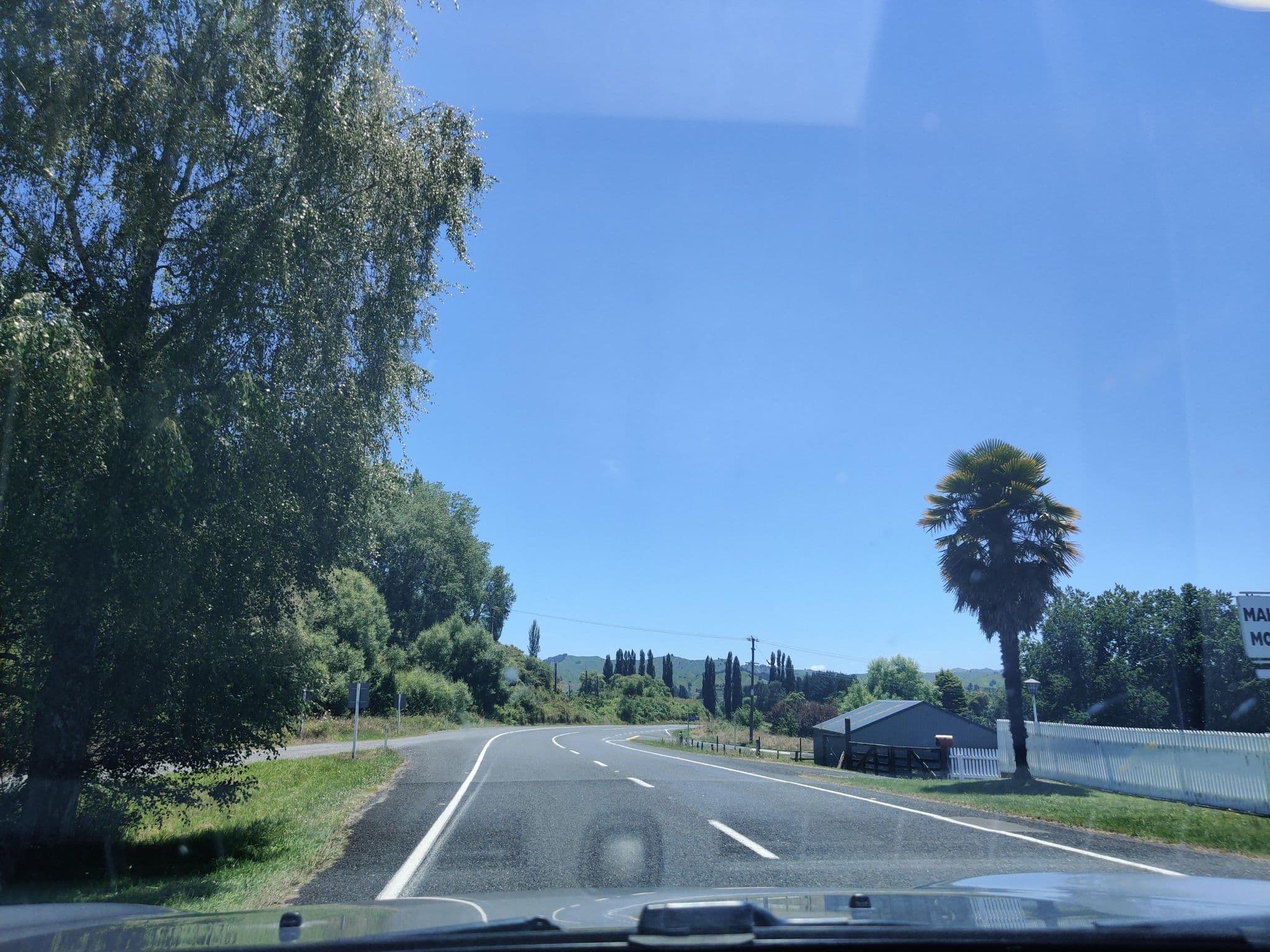 Street view near Mahoe Motel And Restaurant, Taumarunui — © elphix (CC BY-SA · Mapillary)