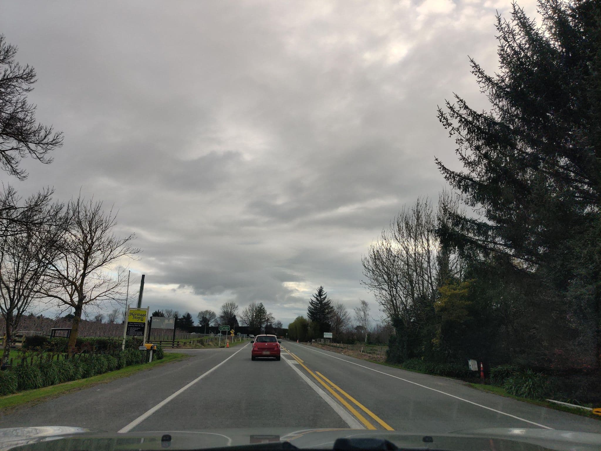 Street view near Riverbank Cottages, Clive — © elphix (CC BY-SA · Mapillary)
