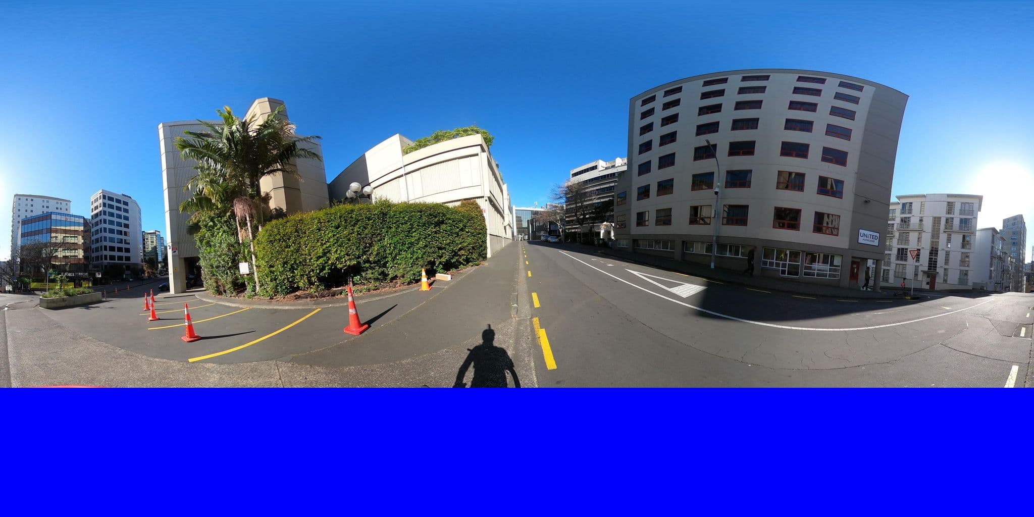 Street view near YHA Auckland City, Grafton — © ralley (CC BY-SA · Mapillary)